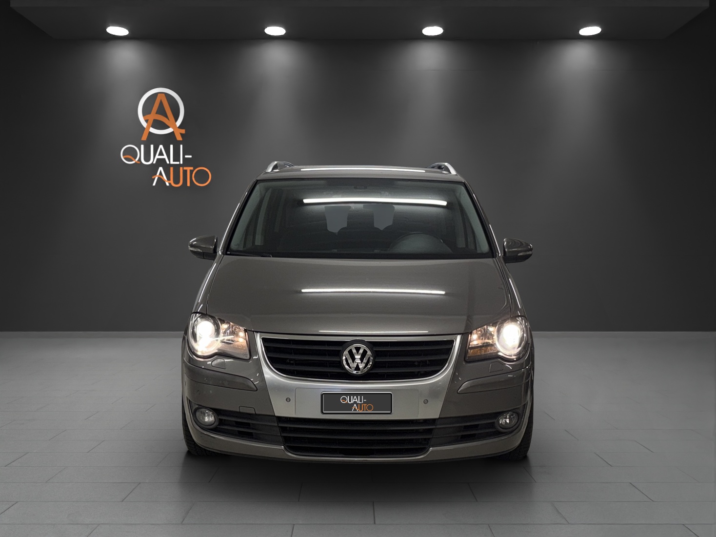 VW Touran 1.4 TSI Team DSG-showroom-element-1