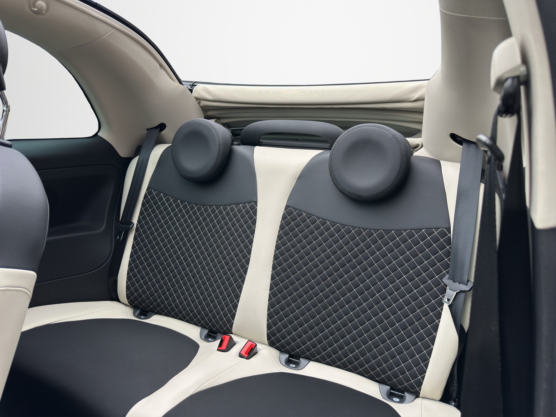 FIAT 500C Cabrio 1.0 N3 MildHybrid Dolcevita-image-12