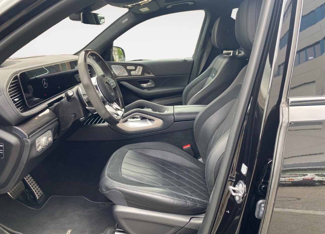 MERCEDES-BENZ GLS 63 AMG 4matic+-image-6