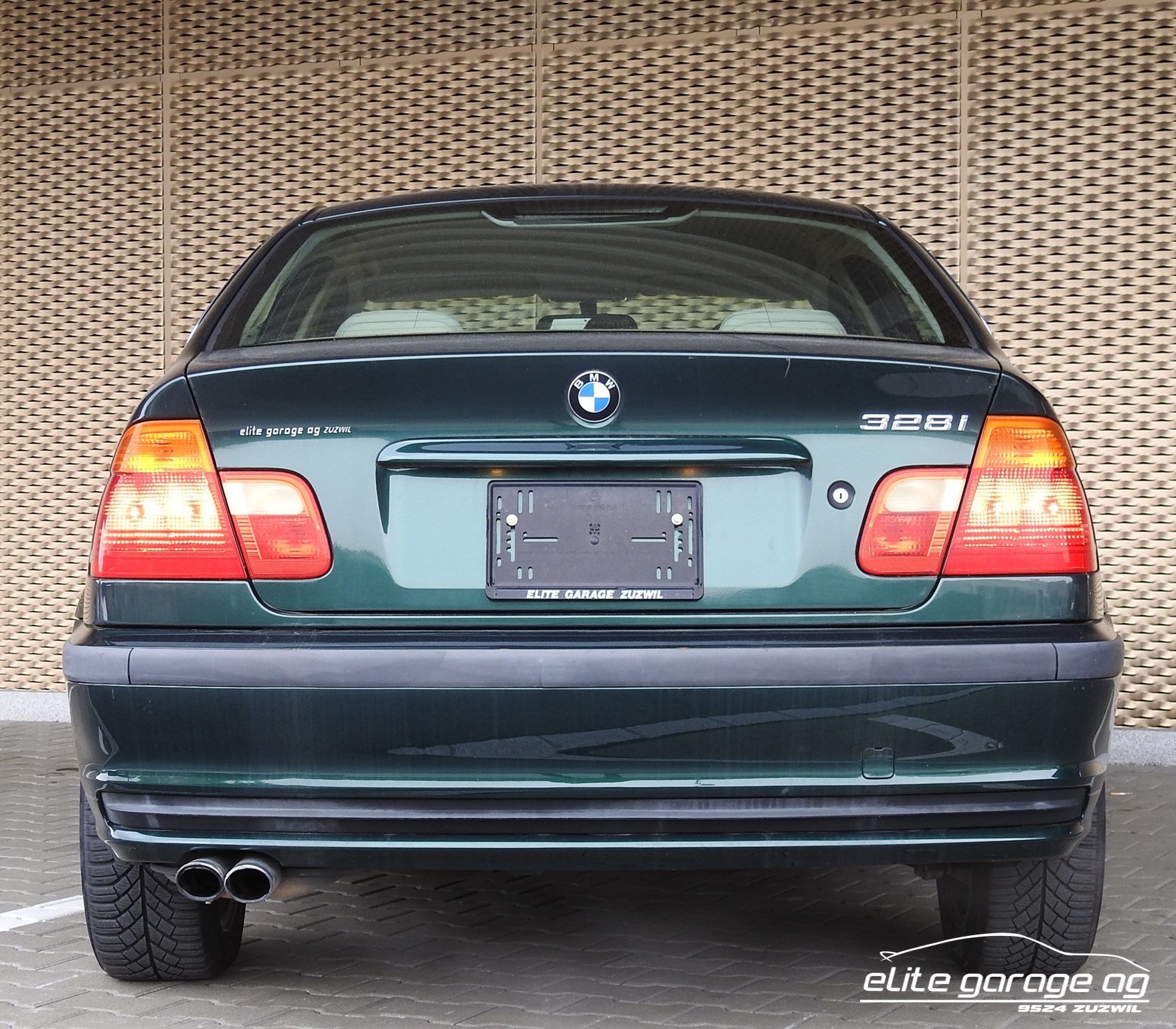 BMW 328i-image-3