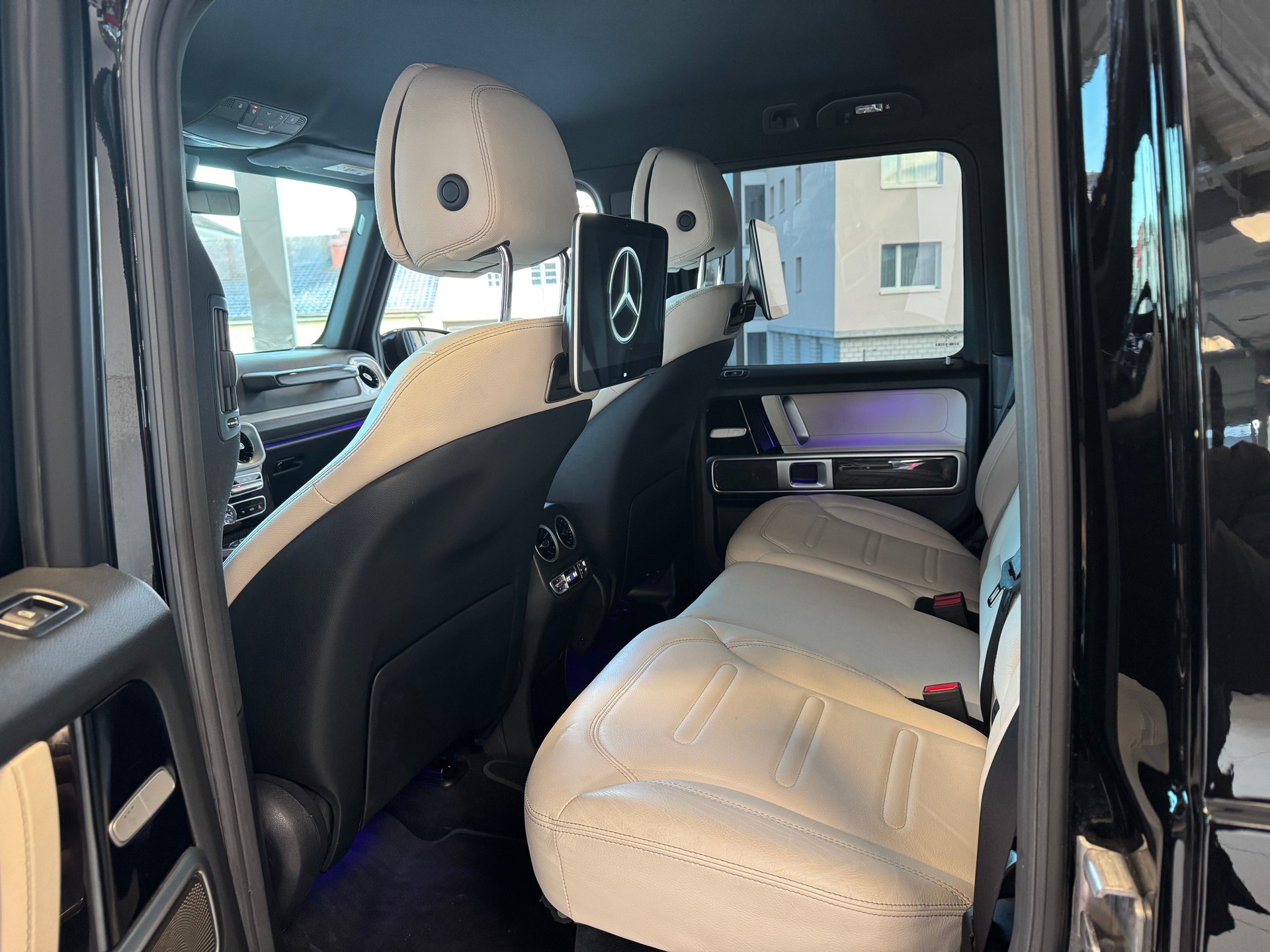 MERCEDES-BENZ G 350 d AMG Line 9G-Tronic-image-13