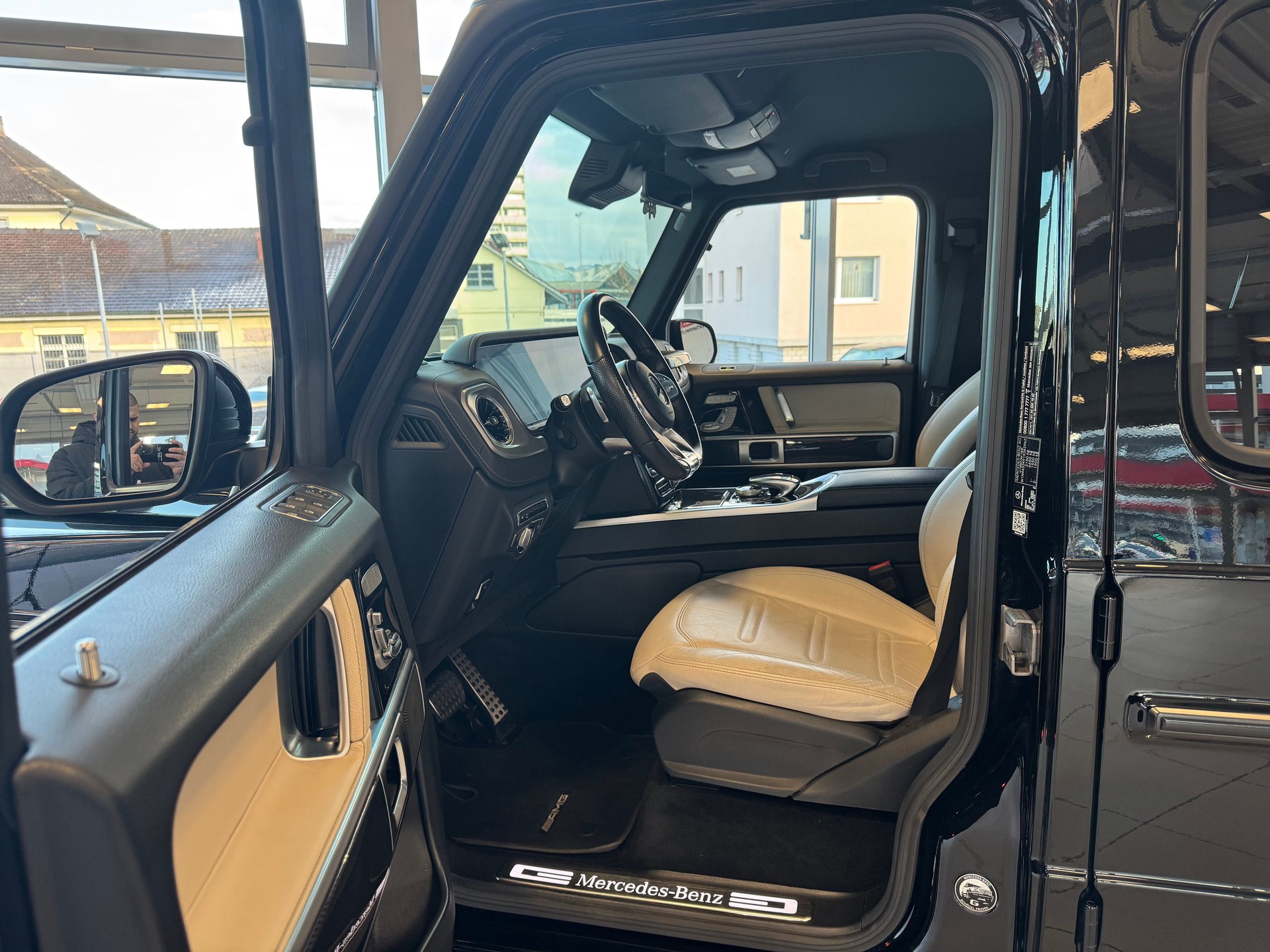 MERCEDES-BENZ G 350 d AMG Line 9G-Tronic-image-8