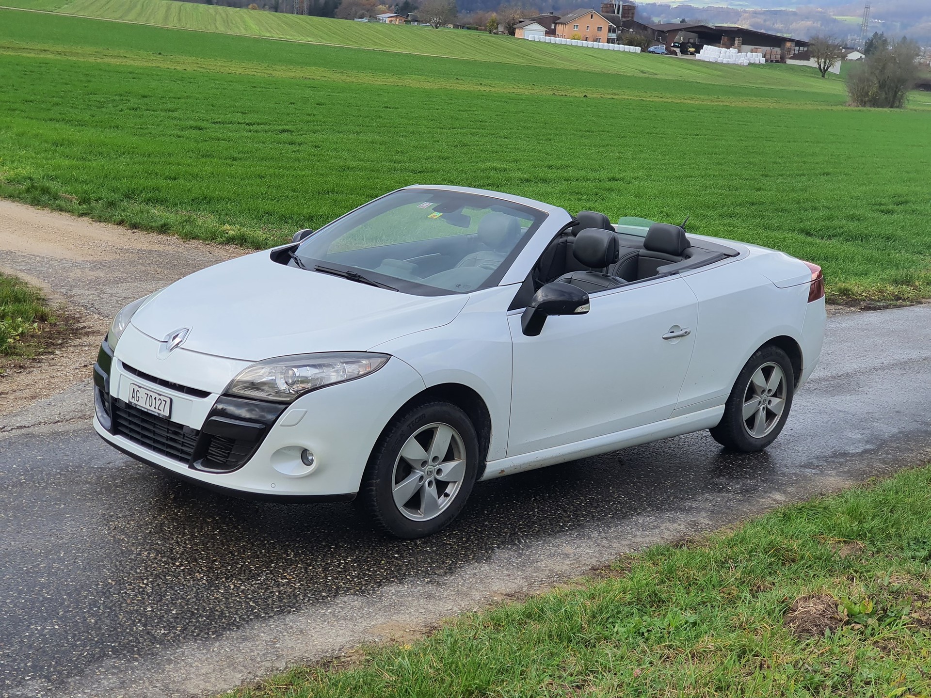RENAULT Mégane CC 1.4 16V Turbo Dynamique-image-0