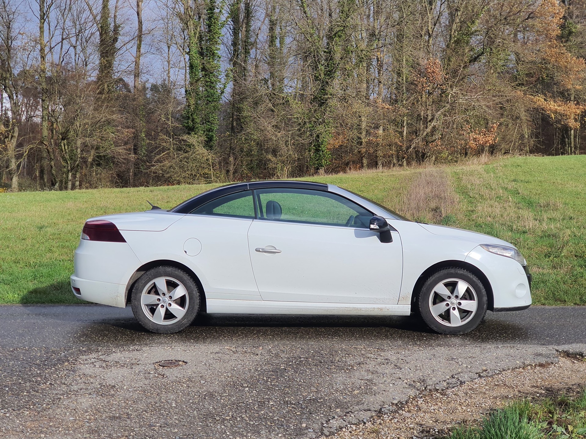 RENAULT Mégane CC 1.4 16V Turbo Dynamique-image-5