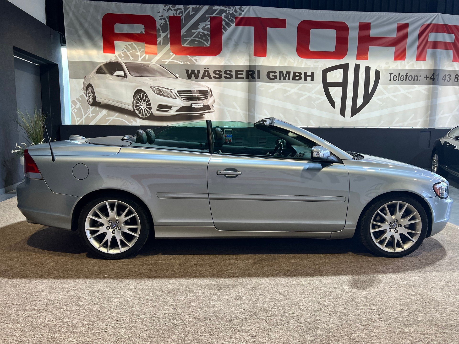 VOLVO C70 T5 Summum Geartronic-image-1