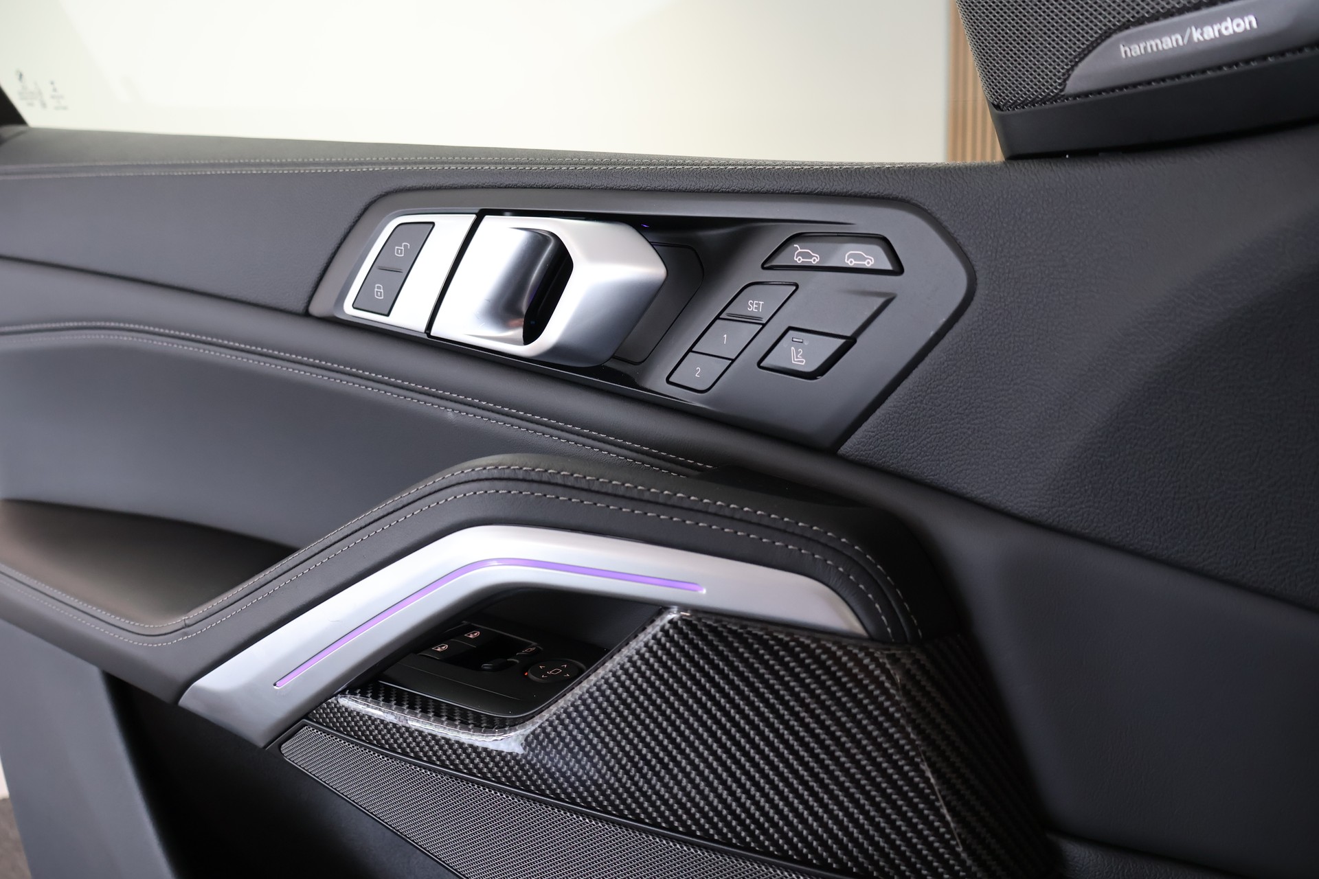 BMW X6 M50i Steptronic-image-28