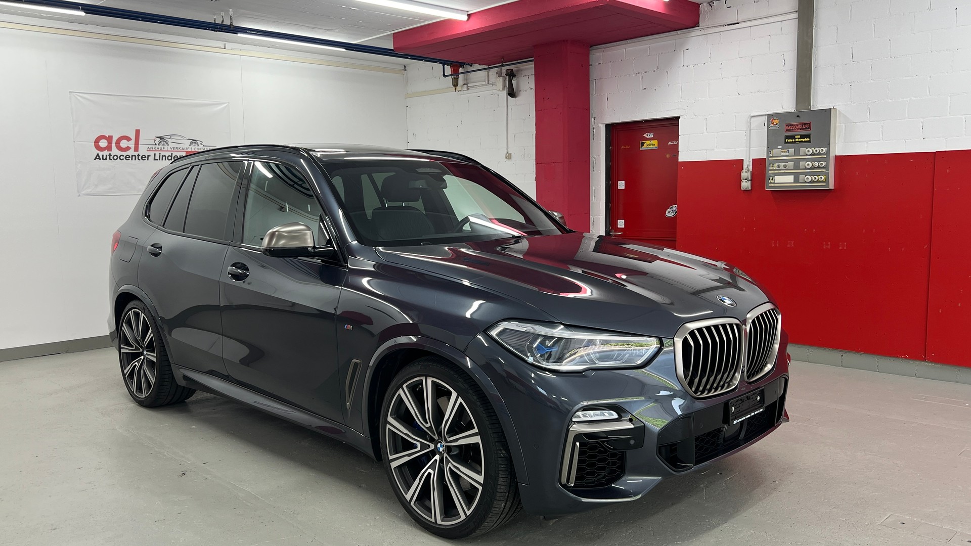 BMW X5 xDrive M50d Steptronic 7 Plätze, AHK, Sitzheizung und Belüftung