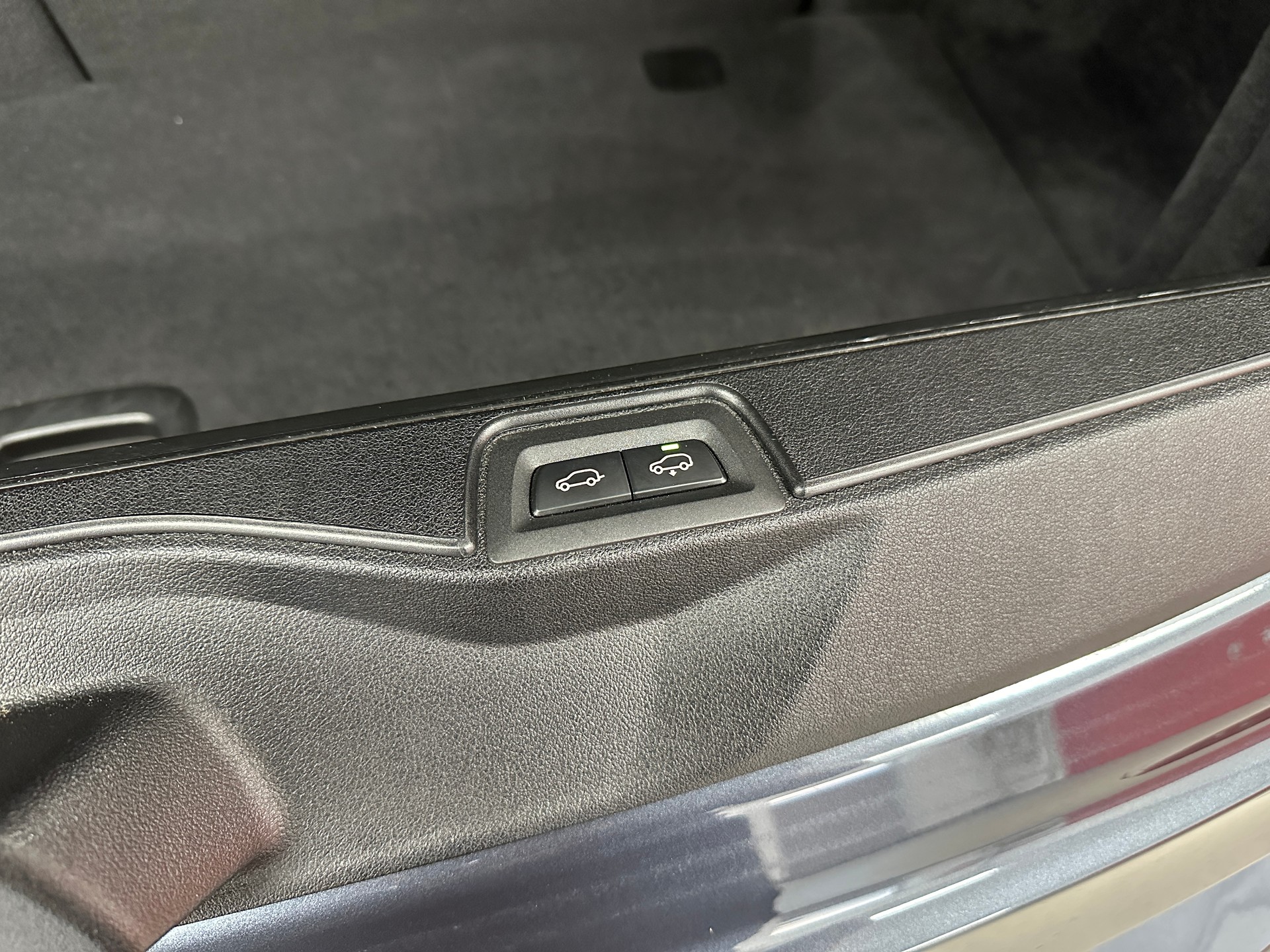 BMW X5 xDrive M50d Steptronic 7 Plätze, frisch ab MFK, AHK 3500kg, Sitzheizung und Belüftung, 1 Jahre Garantie-image-17