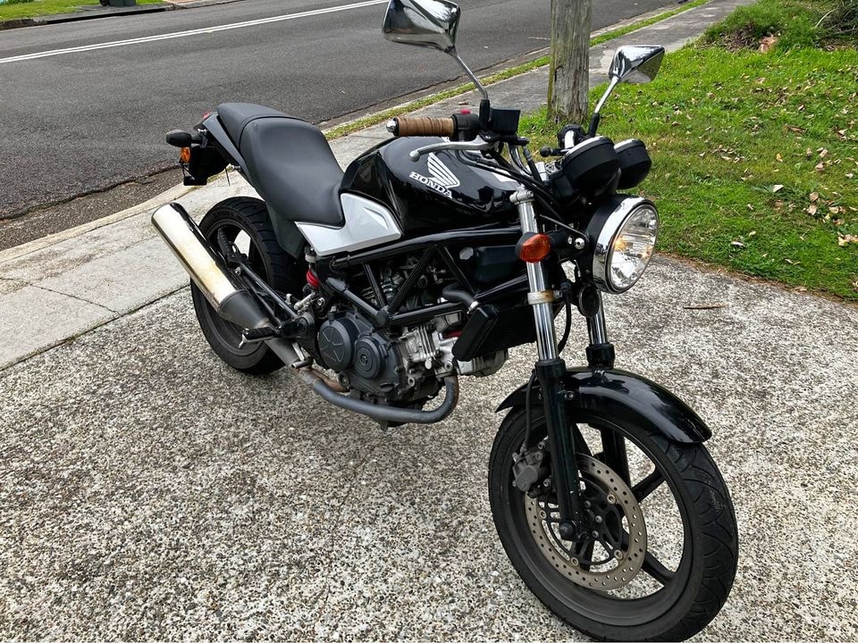 HONDA VTR 250