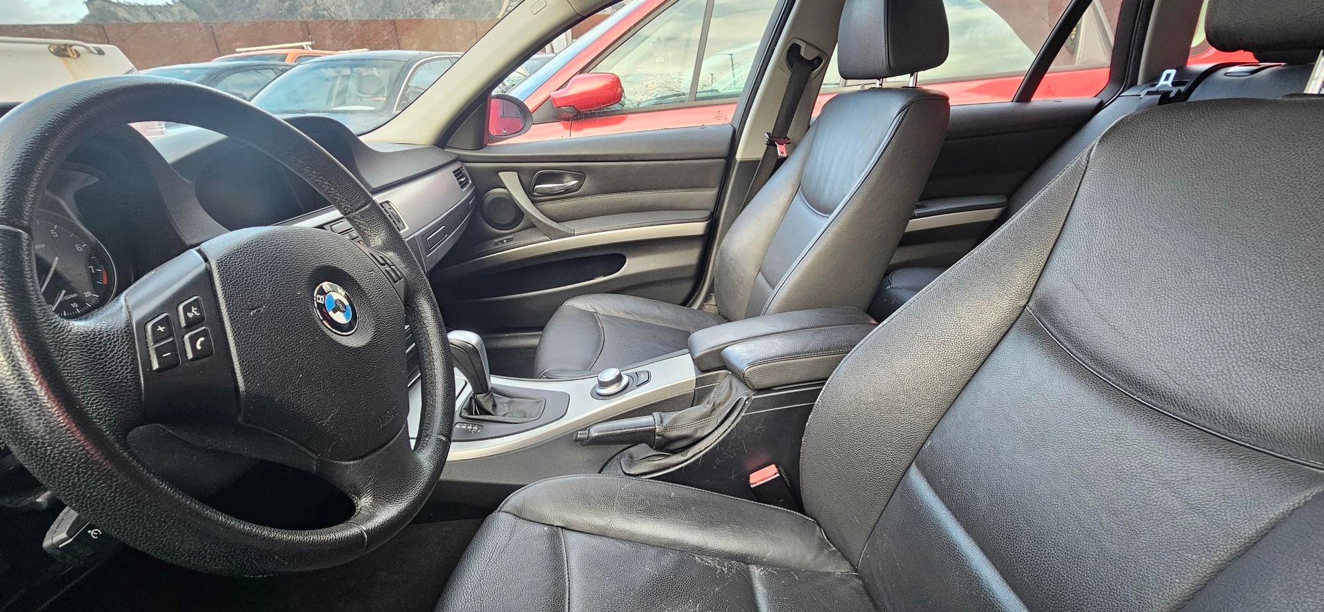 BMW 325i Touring Steptronic-image-3