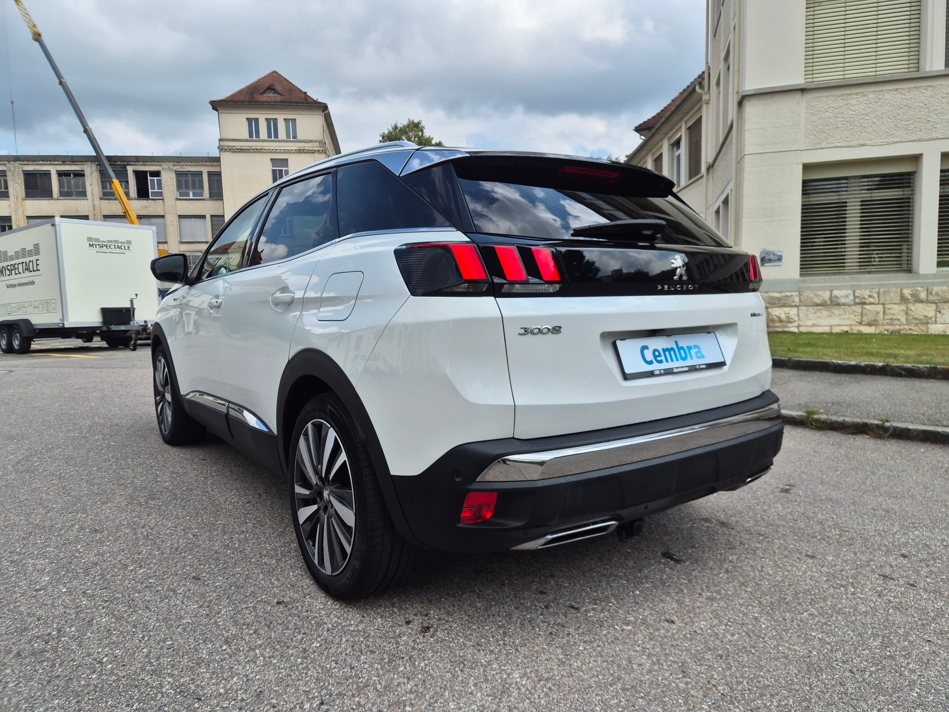 PEUGEOT 3008 300e Hybrid4 GT EAT8-image-2