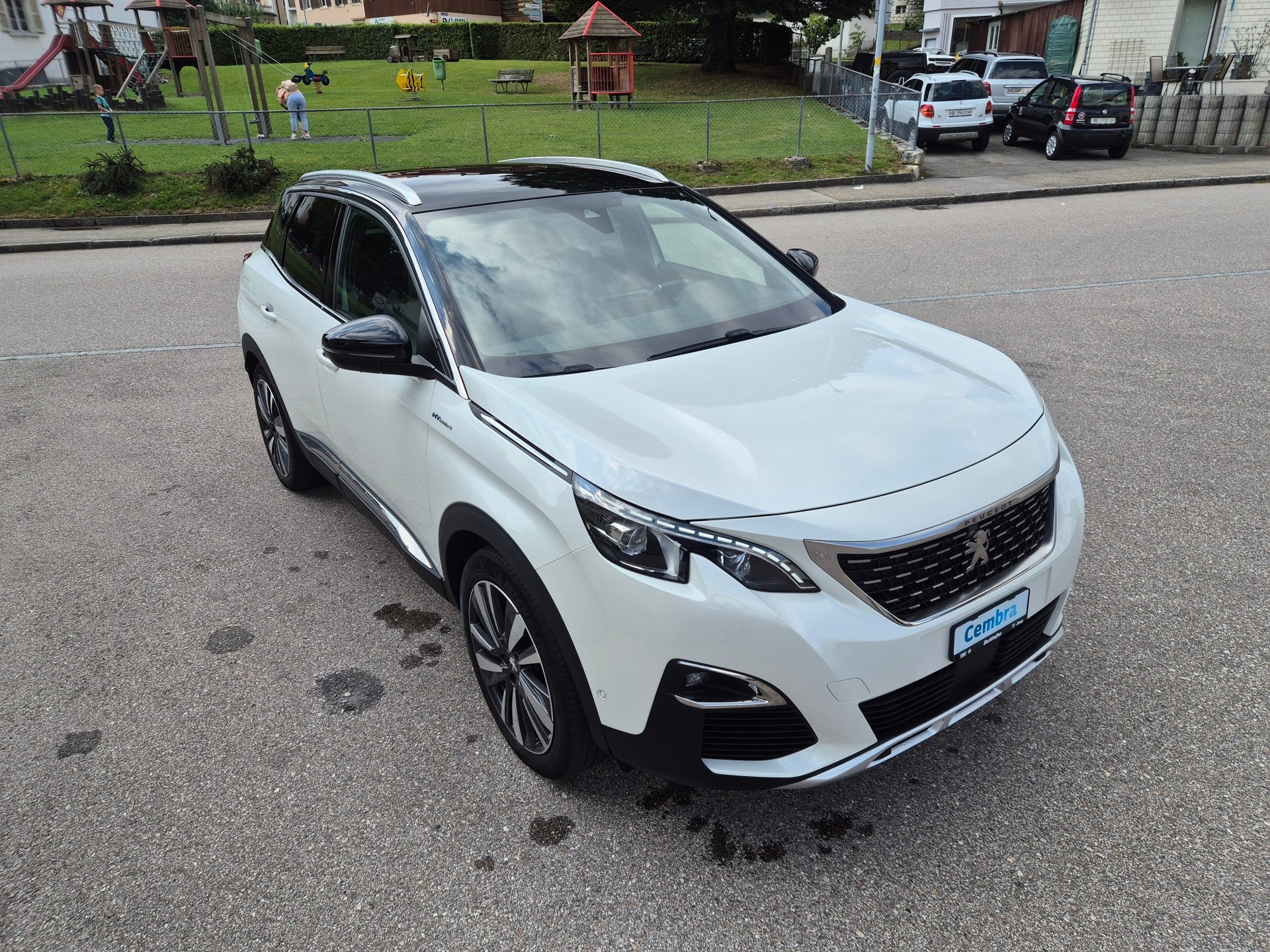 PEUGEOT 3008 300e Hybrid4 GT EAT8-image-4