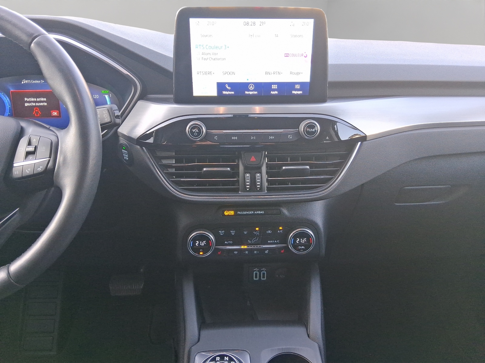 FORD Kuga 2.5 PHEV Titanium 2WD-image-11