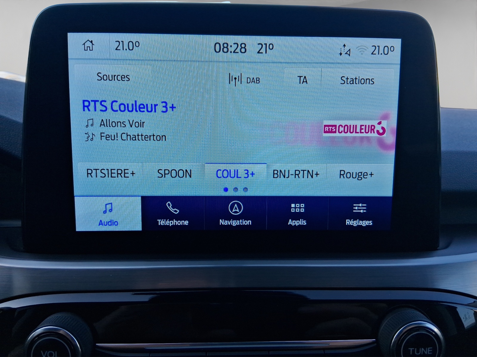 FORD Kuga 2.5 PHEV Titanium 2WD-image-12