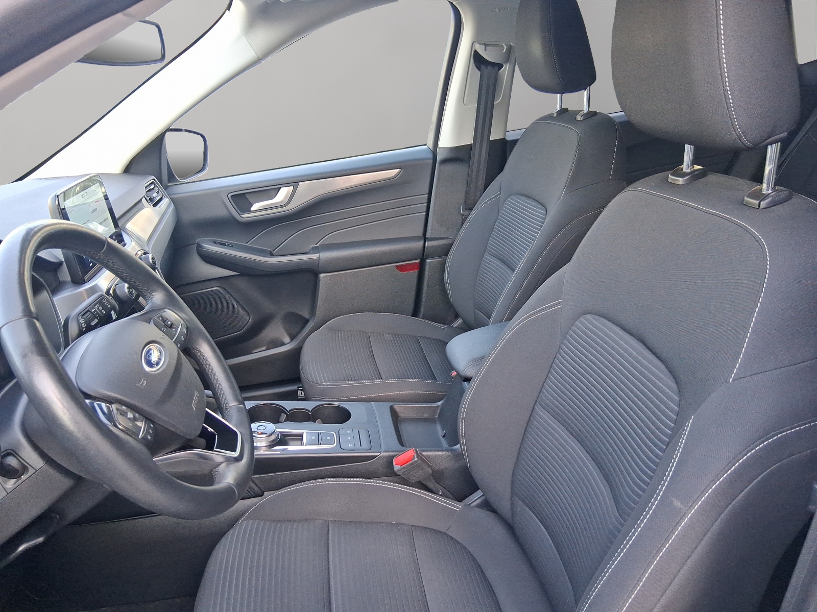 FORD Kuga 2.5 PHEV Titanium 2WD-image-8