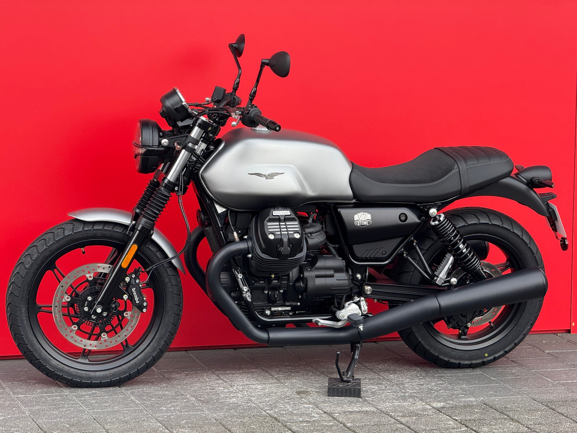 MOTO GUZZI V7 IV 850 Stone (35kW)-image-10