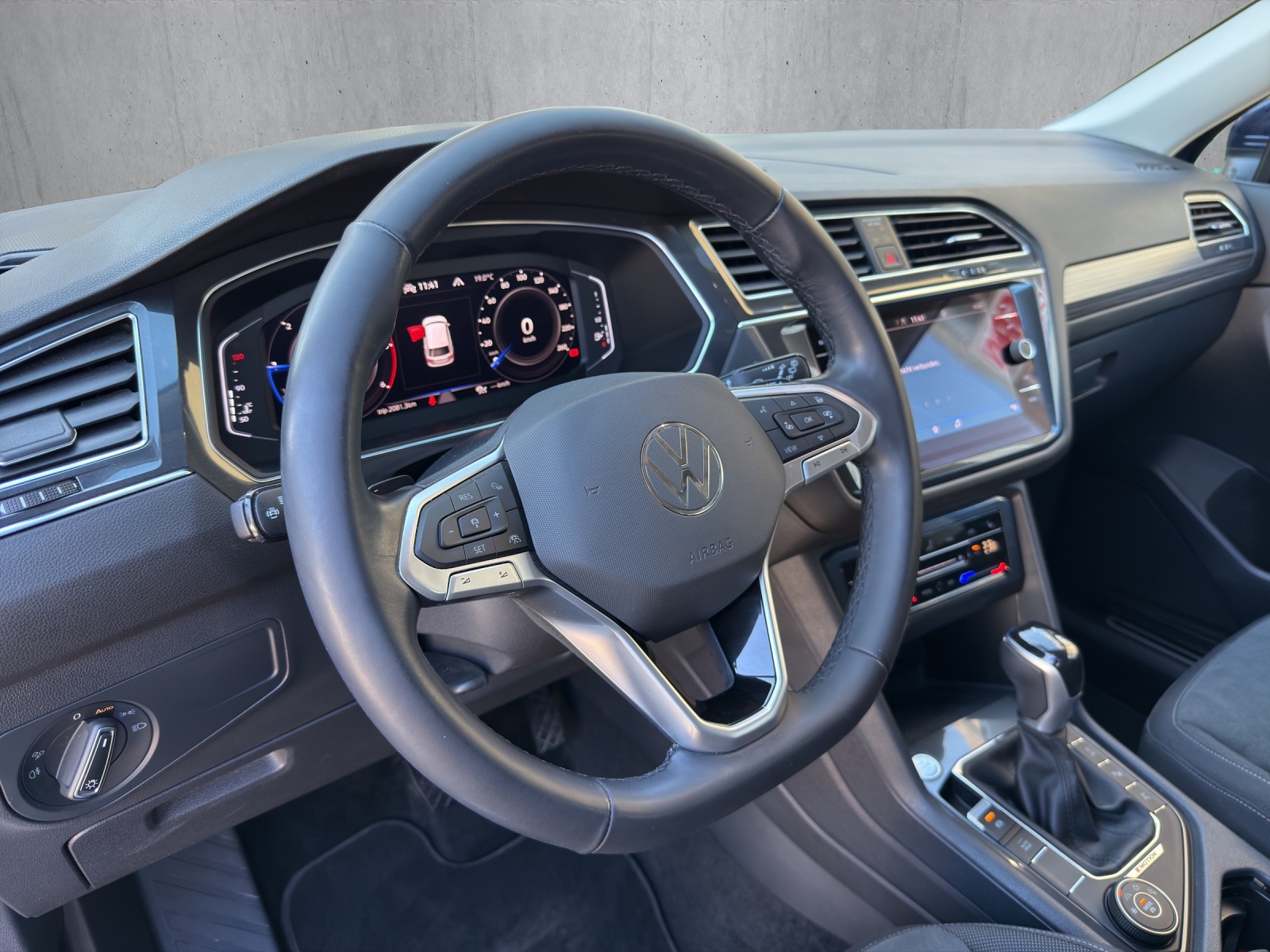 VW Tiguan Allspace 2.0 TDI SCR Elegance 4Motion DSG (7-Plätzer)-image-10