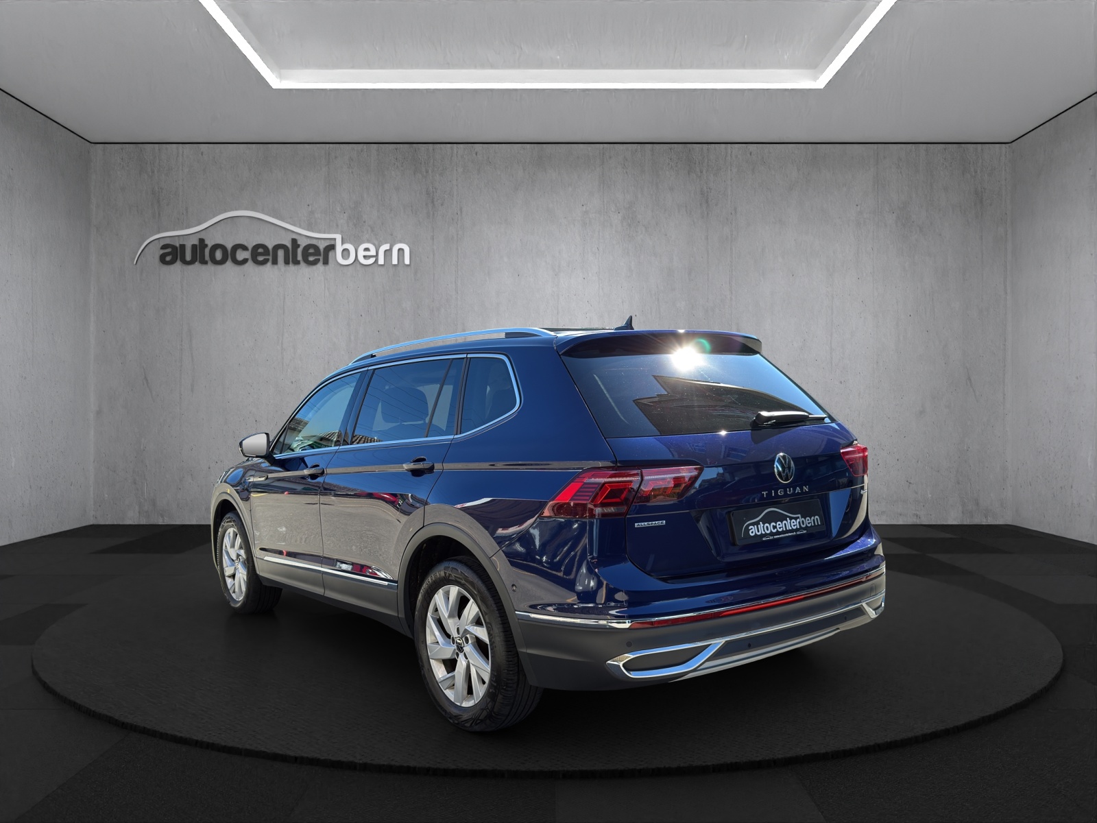 VW Tiguan Allspace 2.0 TDI SCR Elegance 4Motion DSG (7-Plätzer)-image-4
