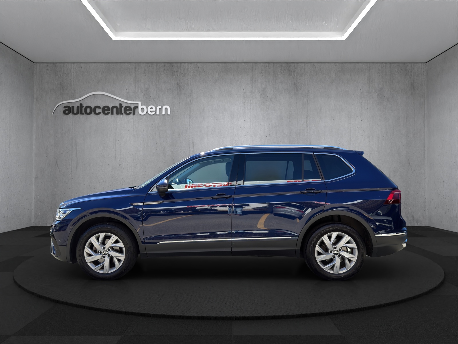 VW Tiguan Allspace 2.0 TDI SCR Elegance 4Motion DSG (7-Plätzer)-image-3