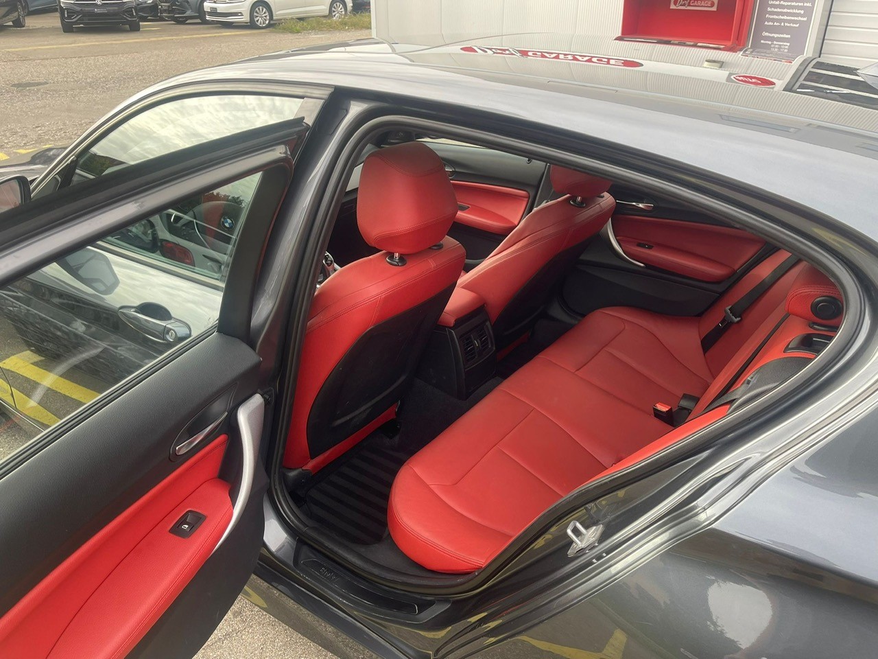 BMW M135i xDrive Steptronic-image-15