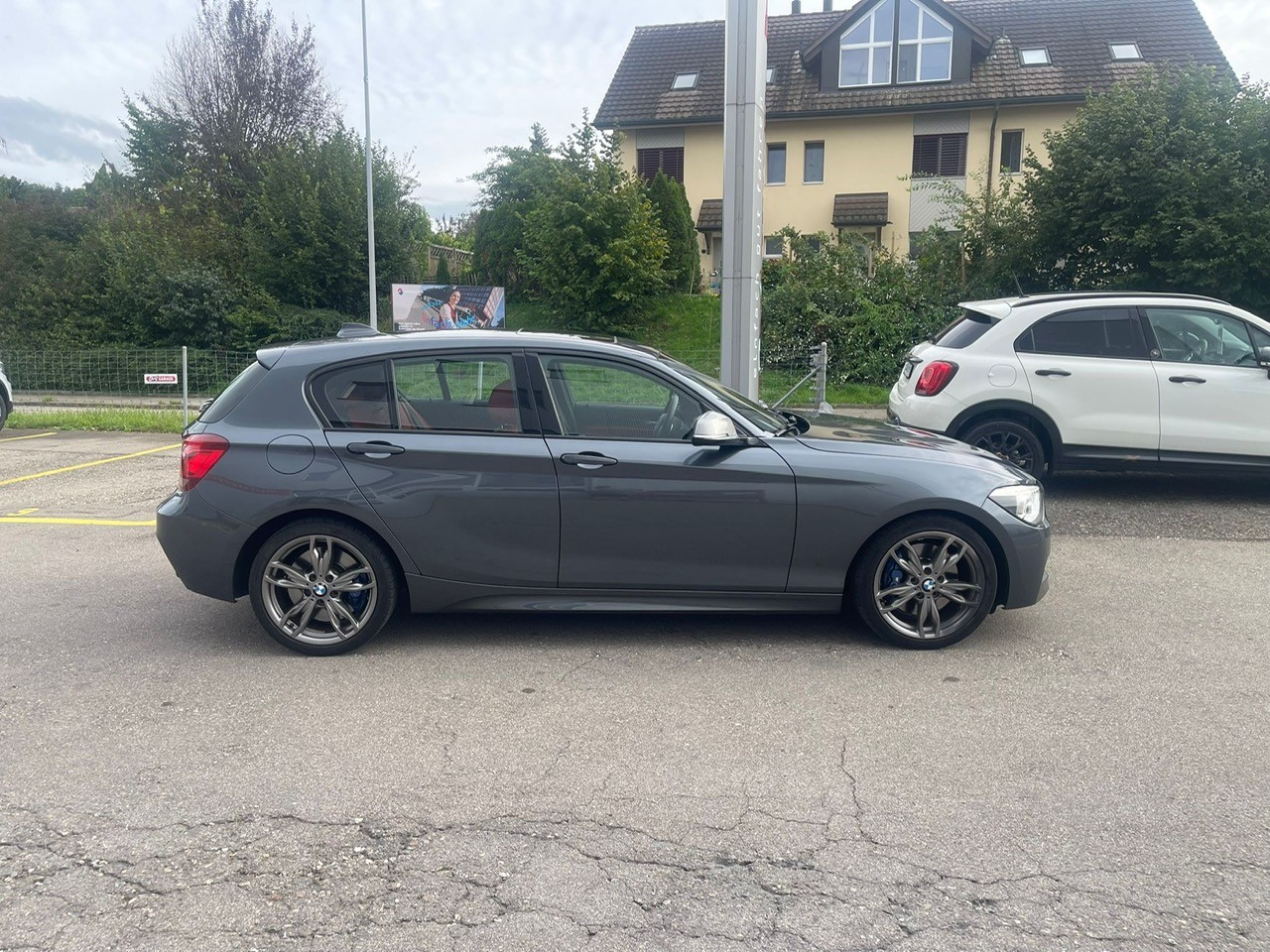 BMW M135i xDrive Steptronic-image-1