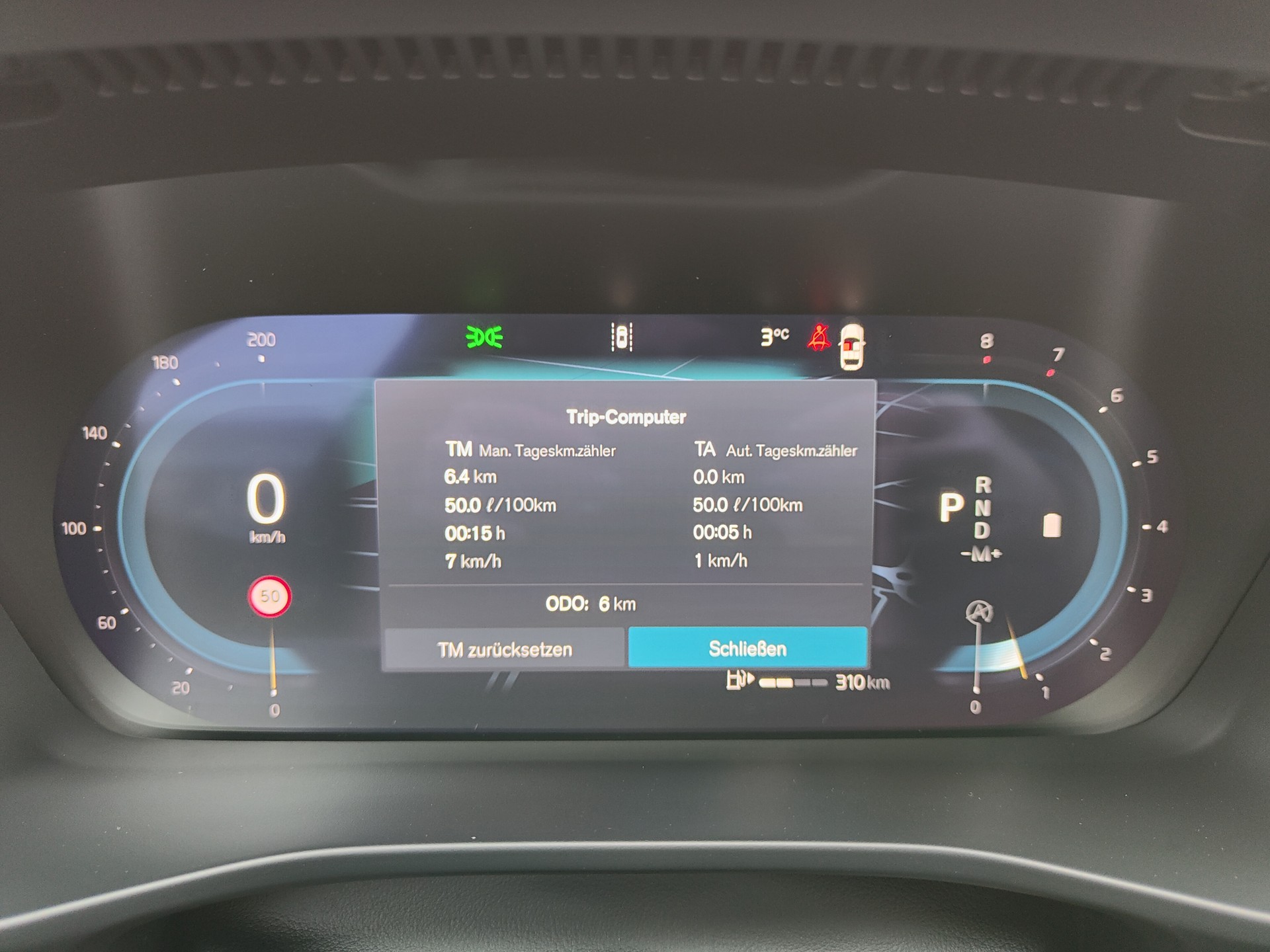 VOLVO XC40 B3 Benzin Mild Hybrid Xcite DCT-image-10
