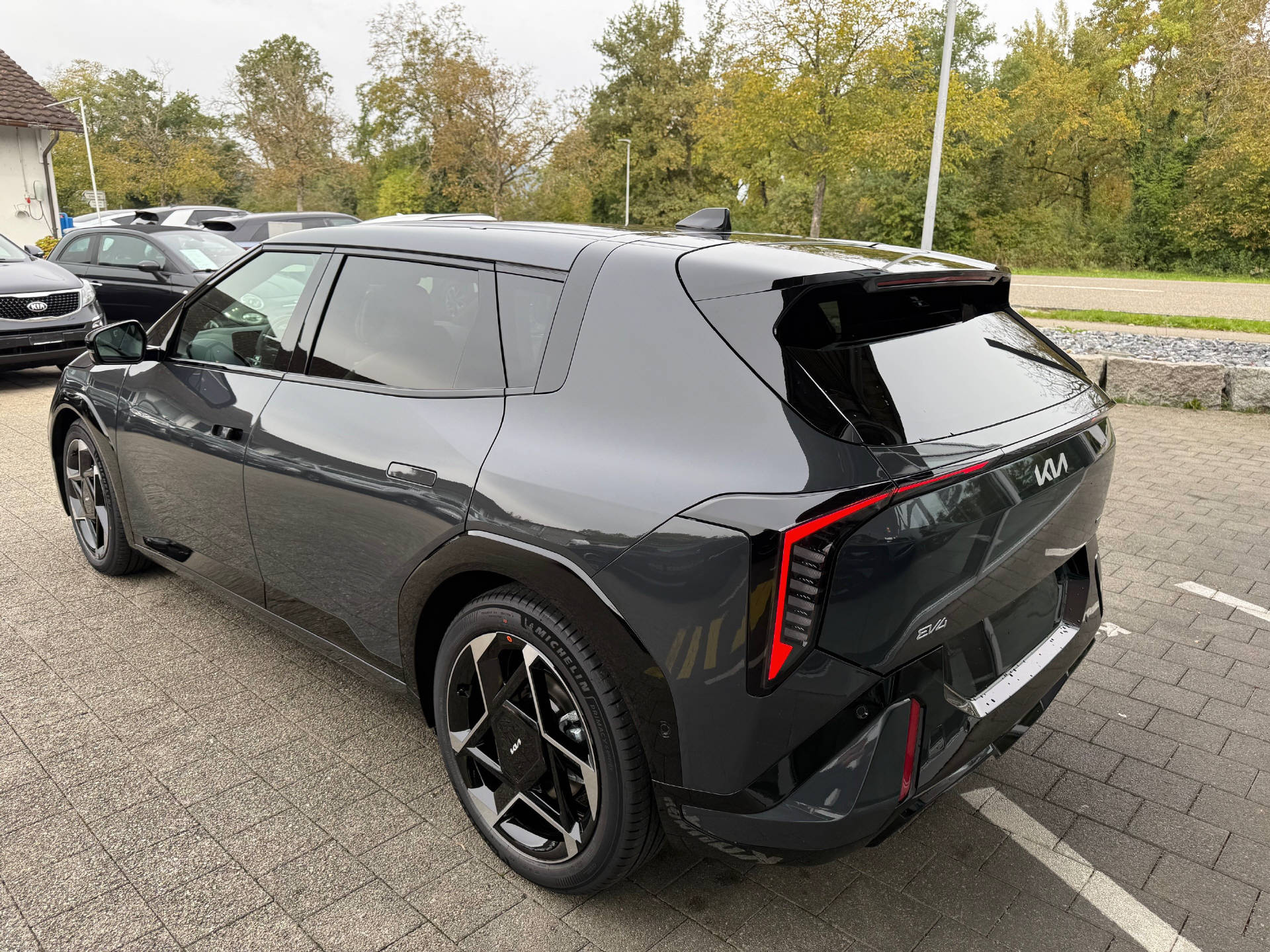 KIA EV4 81 kWh GT-Line-image-3