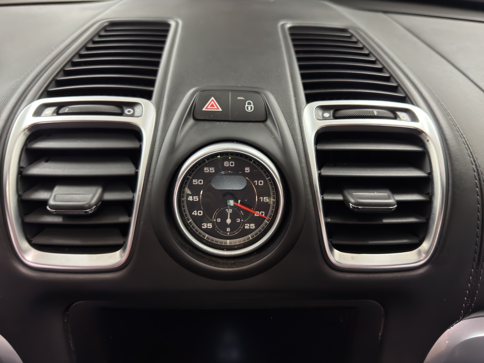 PORSCHE Boxster GTS 3.4 PDK-image-13