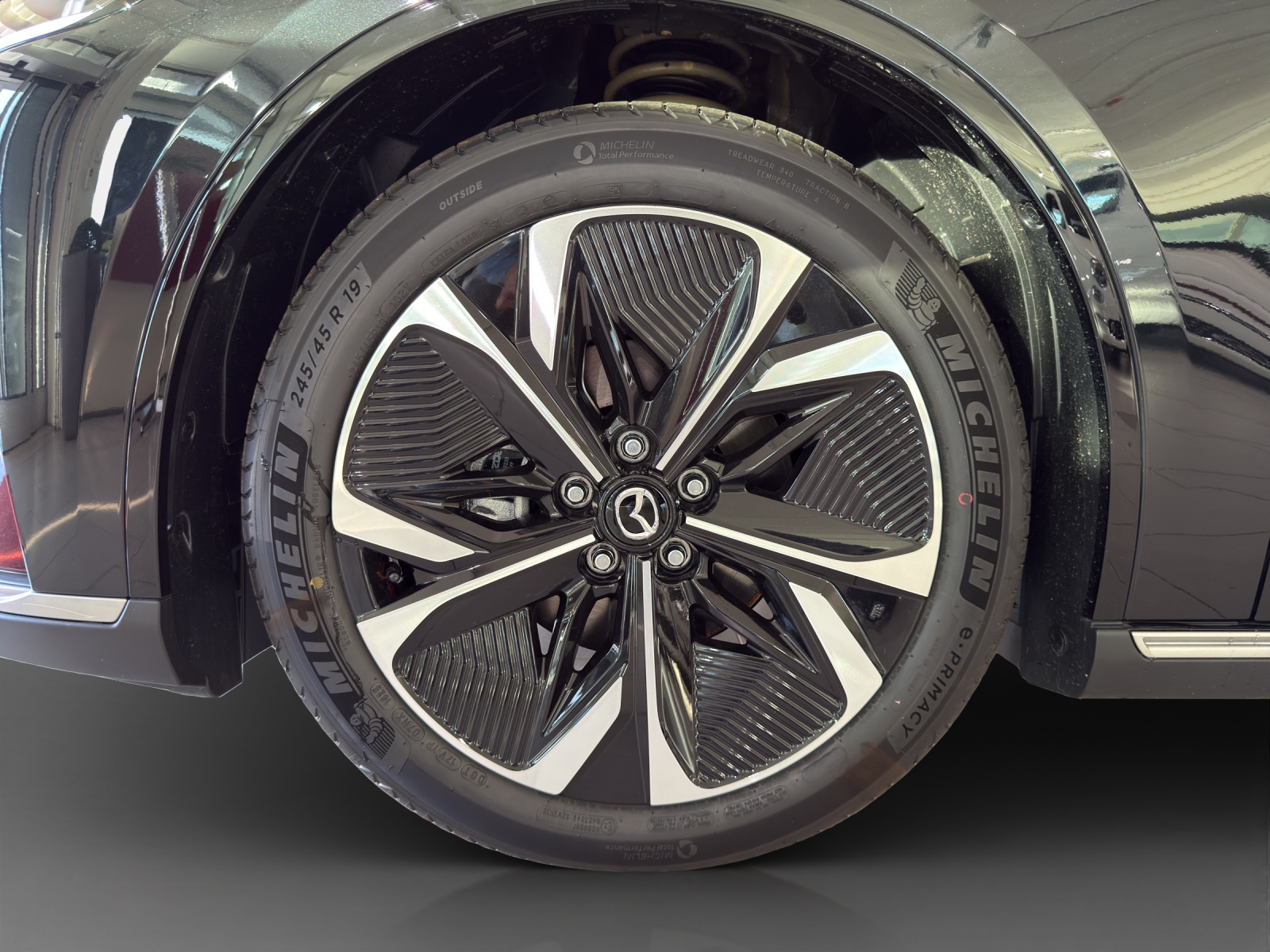 MAZDA 6e 80kWH/245 Takumi Longe Range-image-8