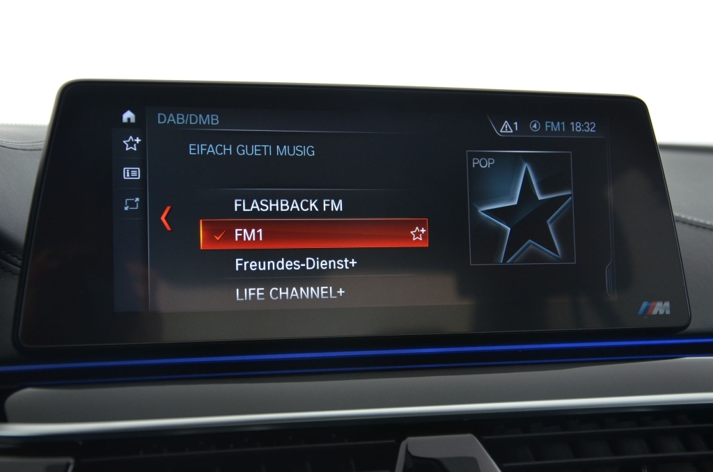 BMW M550i xDrive Steptronic-image-19