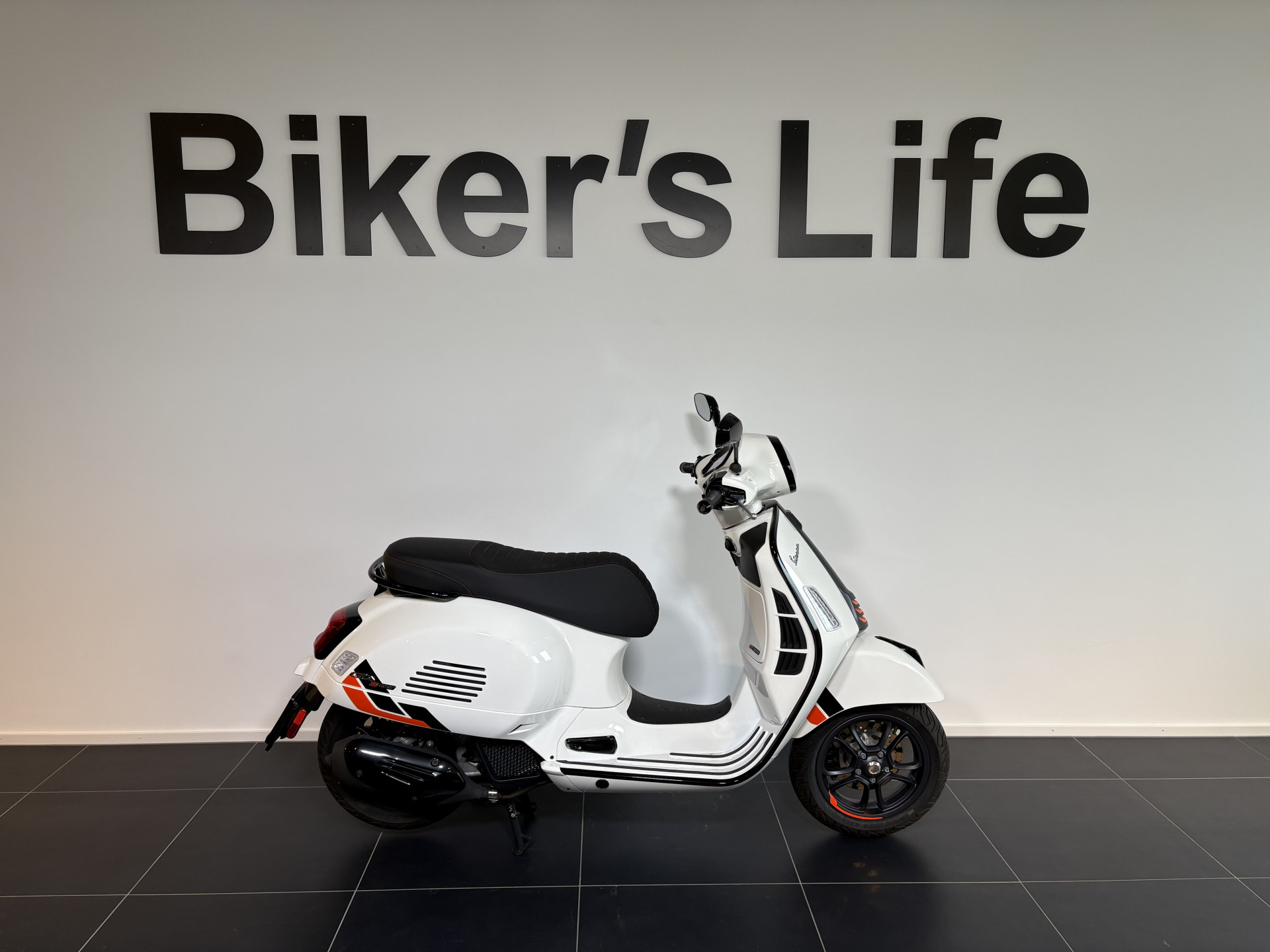 PIAGGIO Vespa GTS 125 Super Sport
