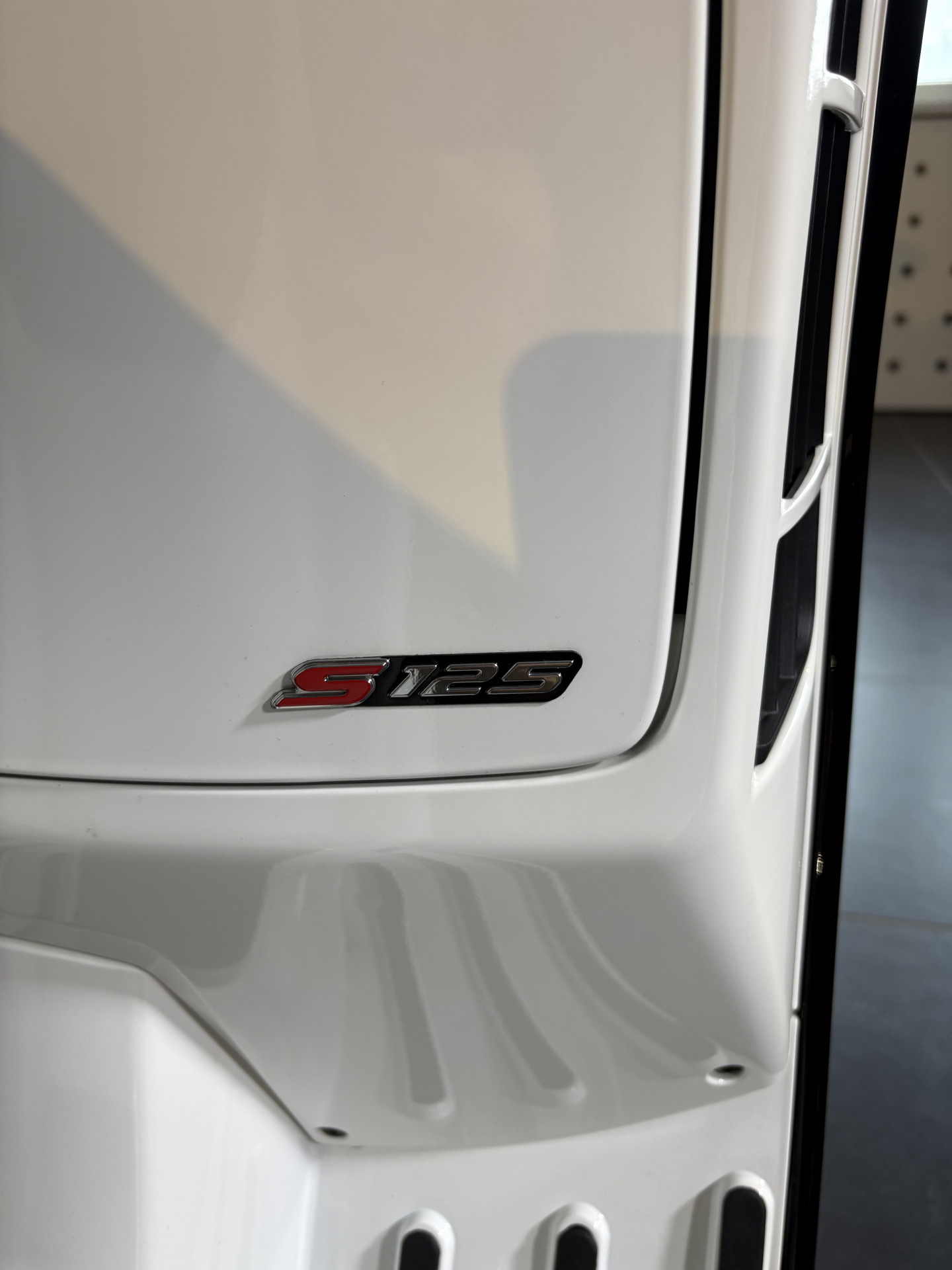 PIAGGIO Vespa GTS 125 Super Sport-showroom-element-3