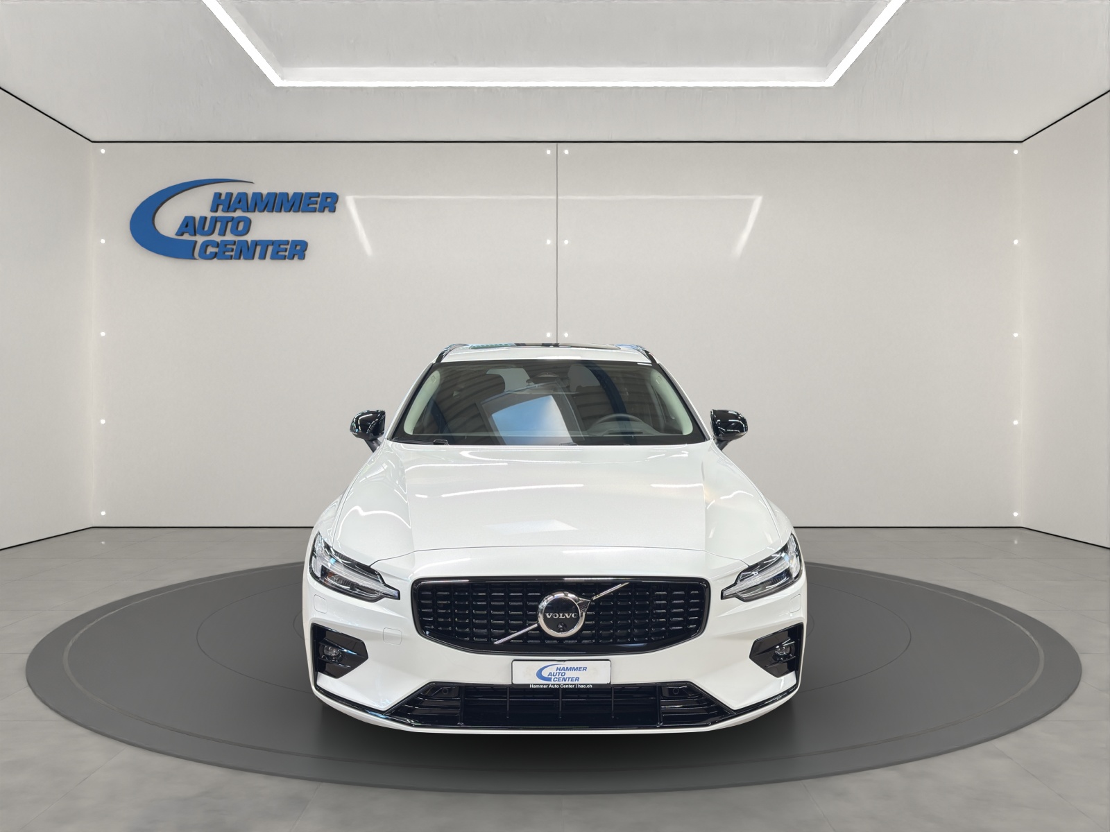 VOLVO V60 2.0 B4 Ultra Dark-image-7