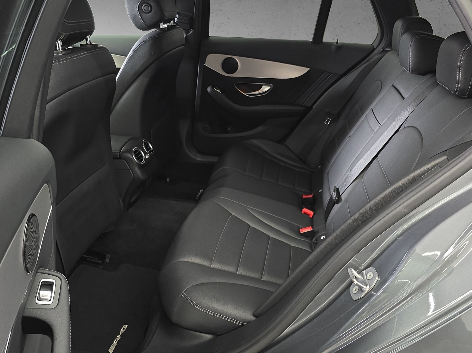 MERCEDES-BENZ C 200 AMG Line 4Matic 9G-Tronic mit AHK-image-11