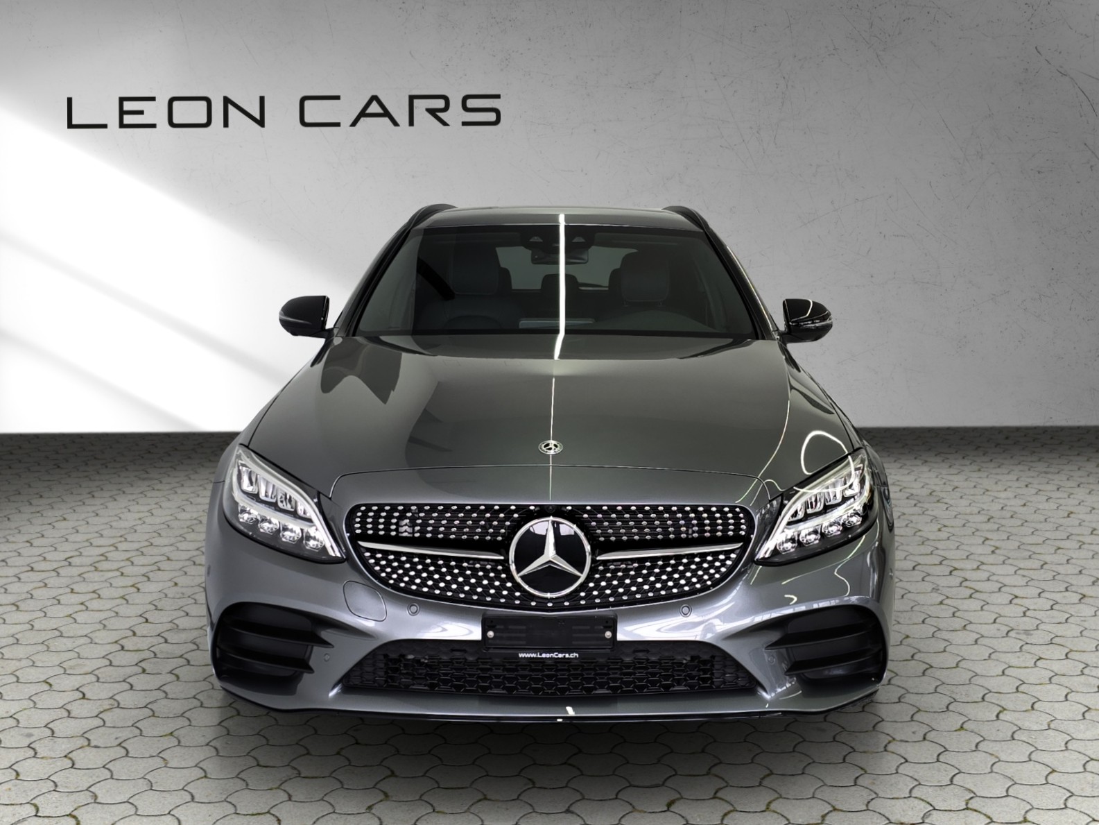 MERCEDES-BENZ C 200 AMG Line 4Matic 9G-Tronic mit AHK-image-1