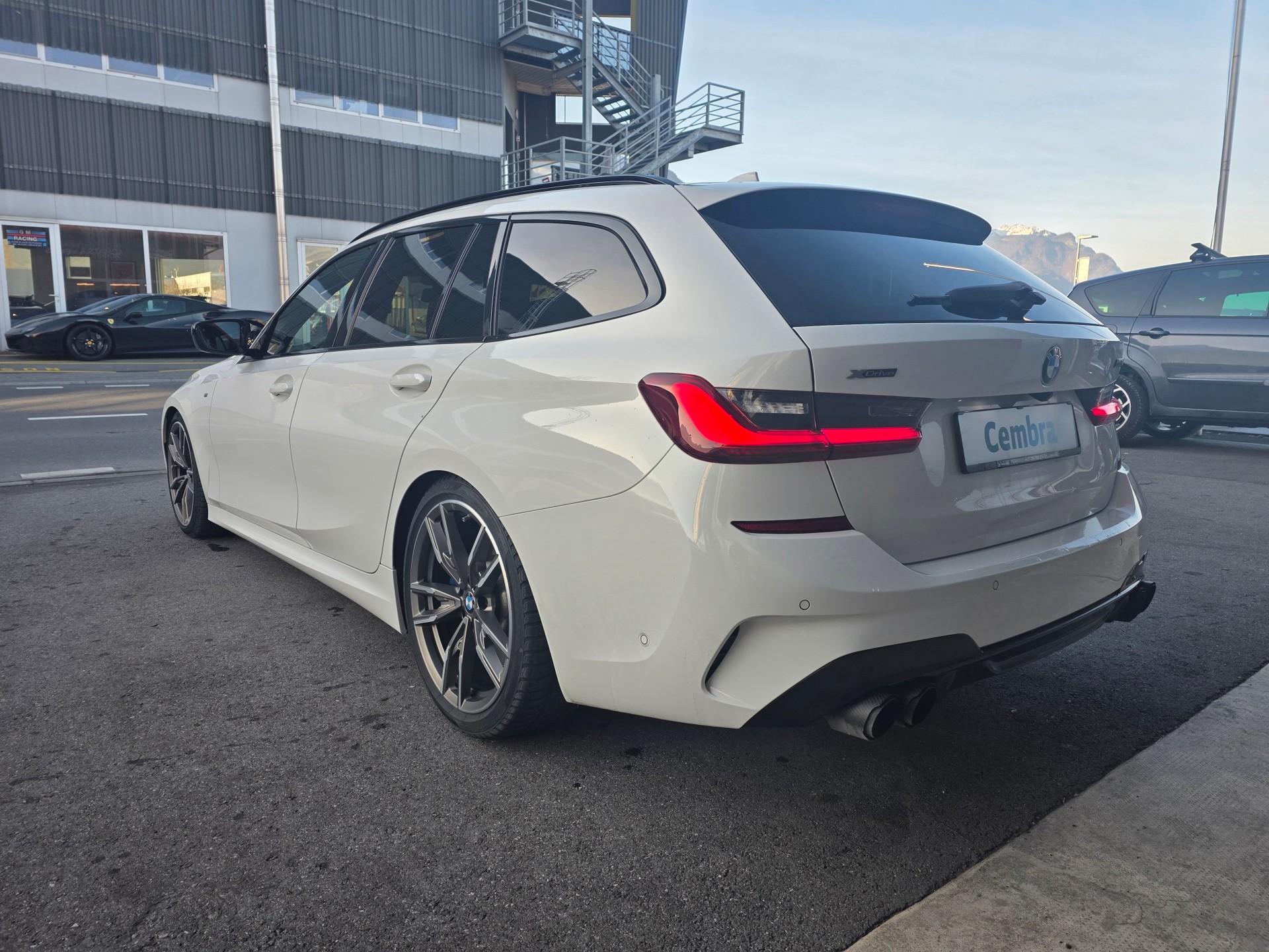 BMW M340i xDrive 48V Touring Steptronic-image-2