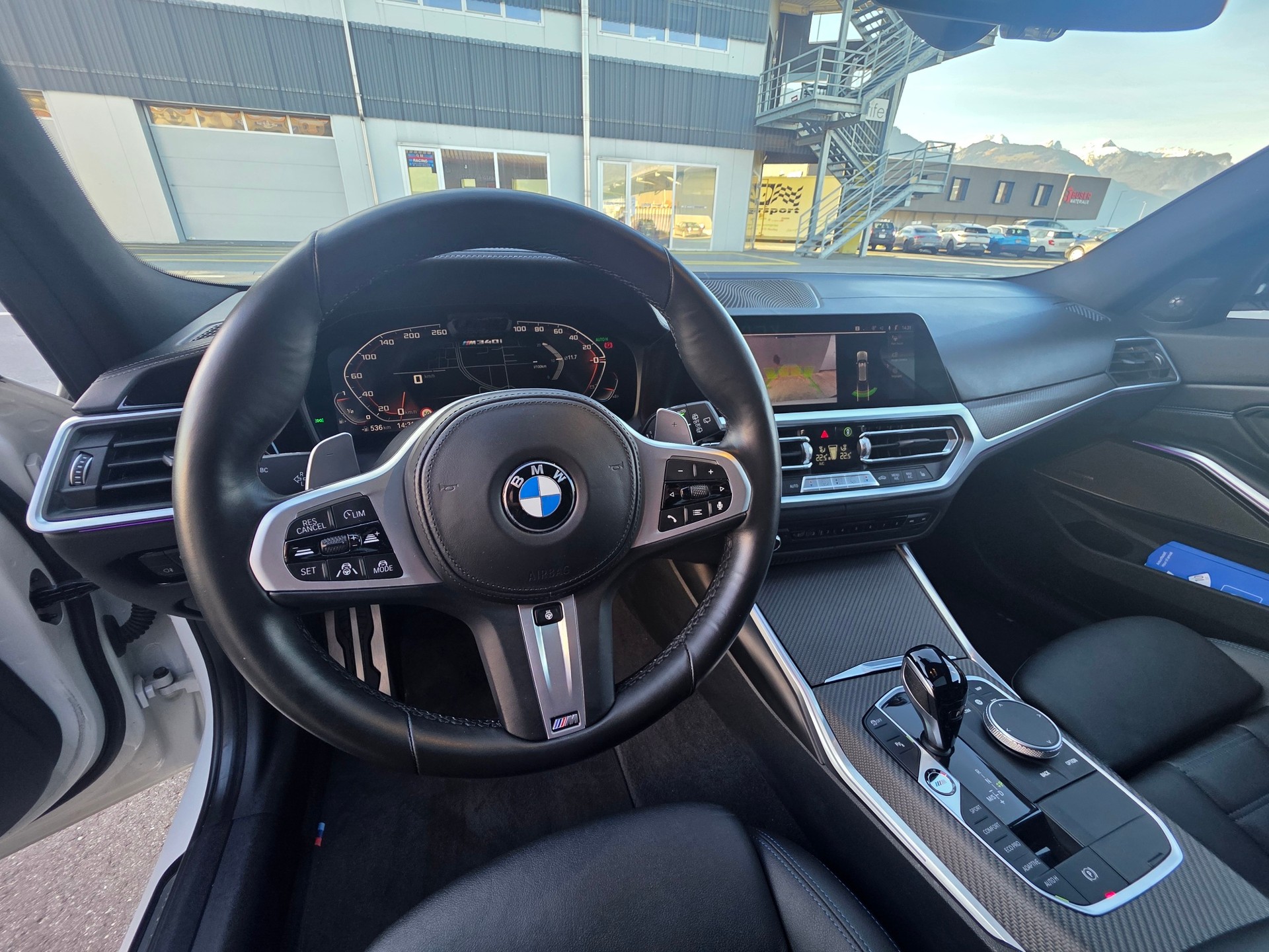 BMW M340i xDrive 48V Touring Steptronic-image-9