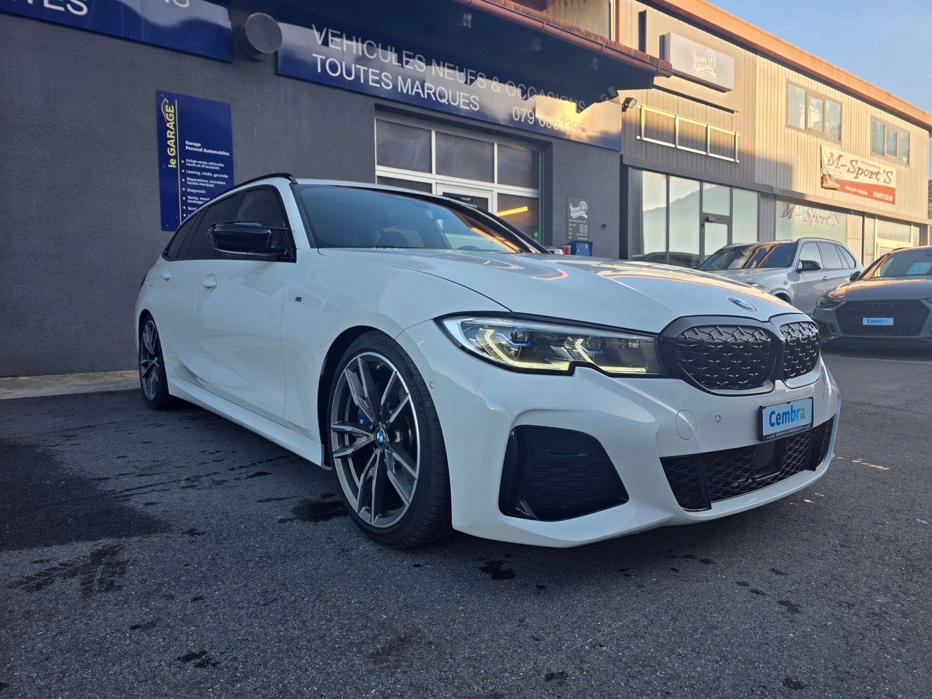 BMW M340i xDrive 48V Touring Steptronic-image-6