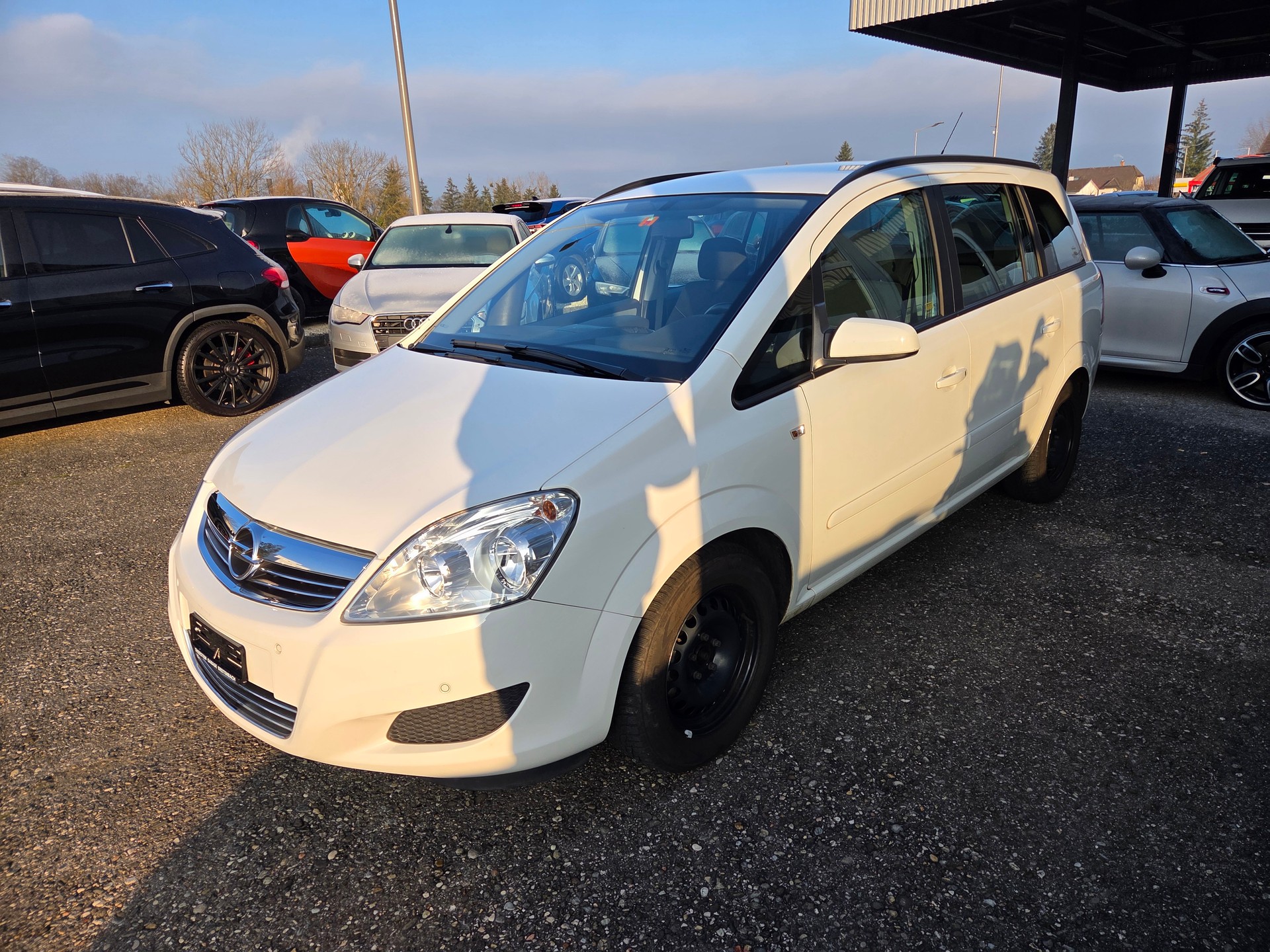 OPEL Zafira 1.8i 16V Enjoy Ausführung 7 Sitzplätze-image-2