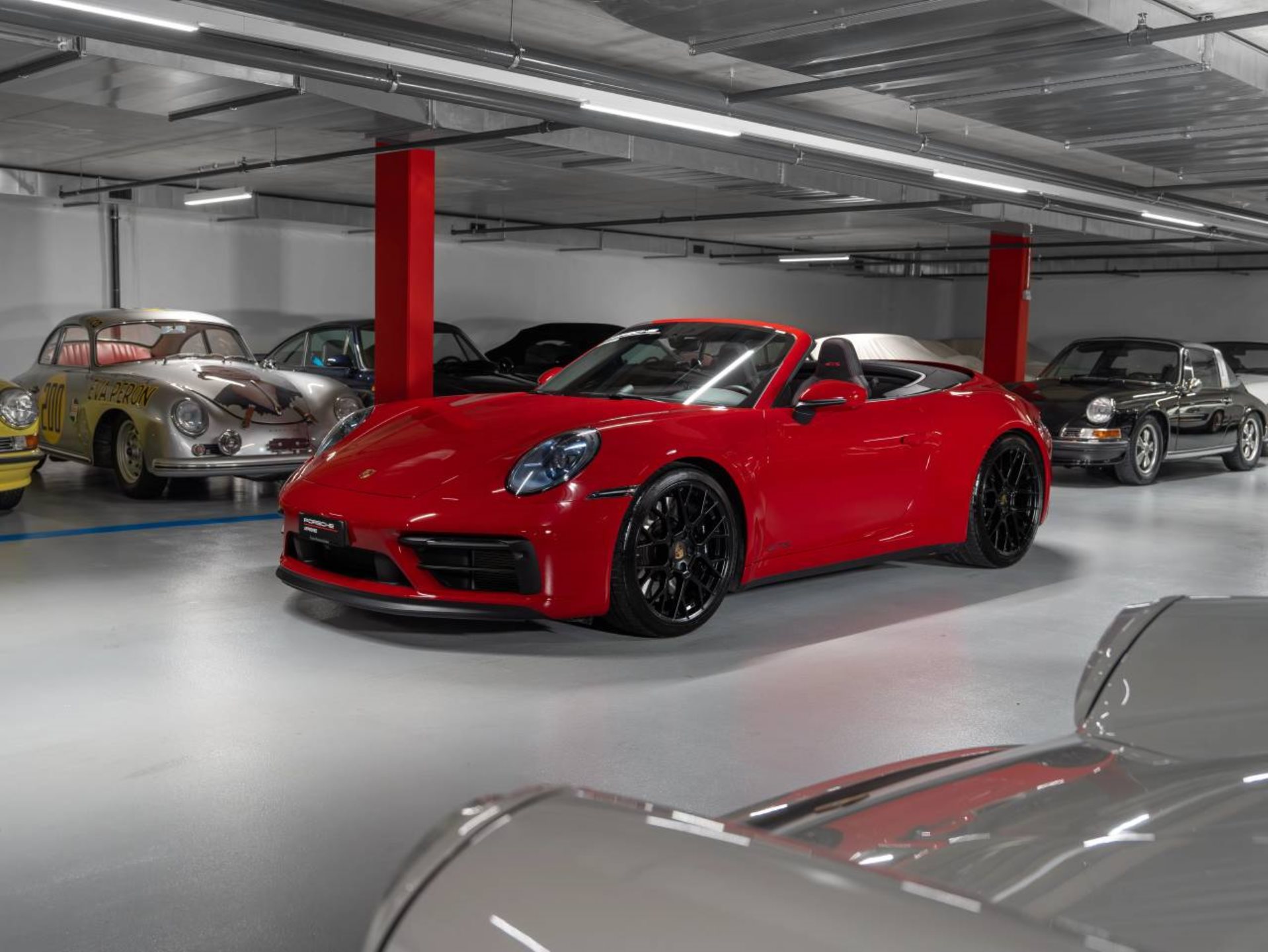 PORSCHE 911 Carrera GTS Cabriolet (MY22)-image-0