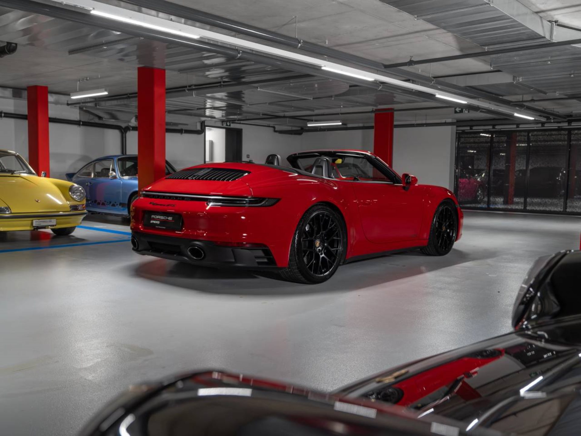 PORSCHE 911 Carrera GTS Cabriolet (MY22)-image-7