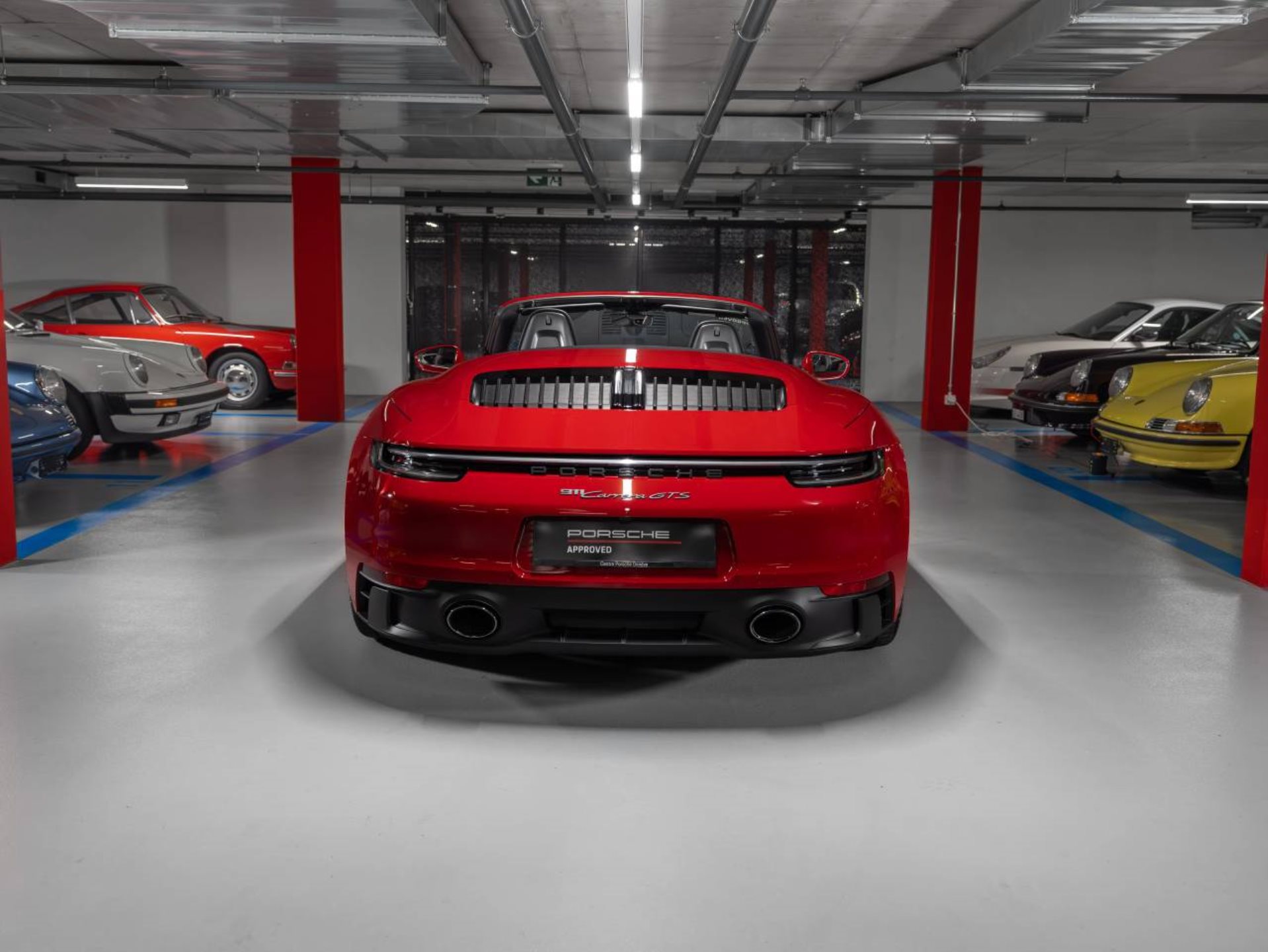 PORSCHE 911 Carrera GTS Cabriolet (MY22)-image-6