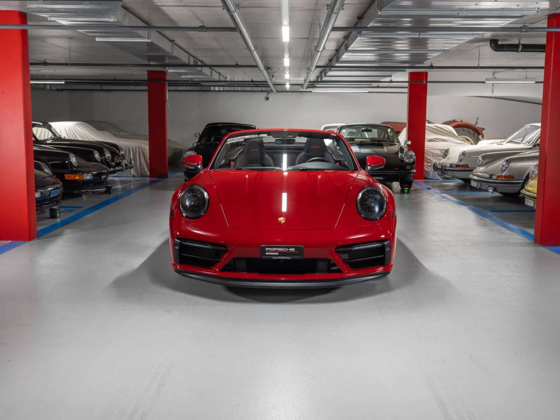 PORSCHE 911 Carrera GTS Cabriolet (MY22)-image-1