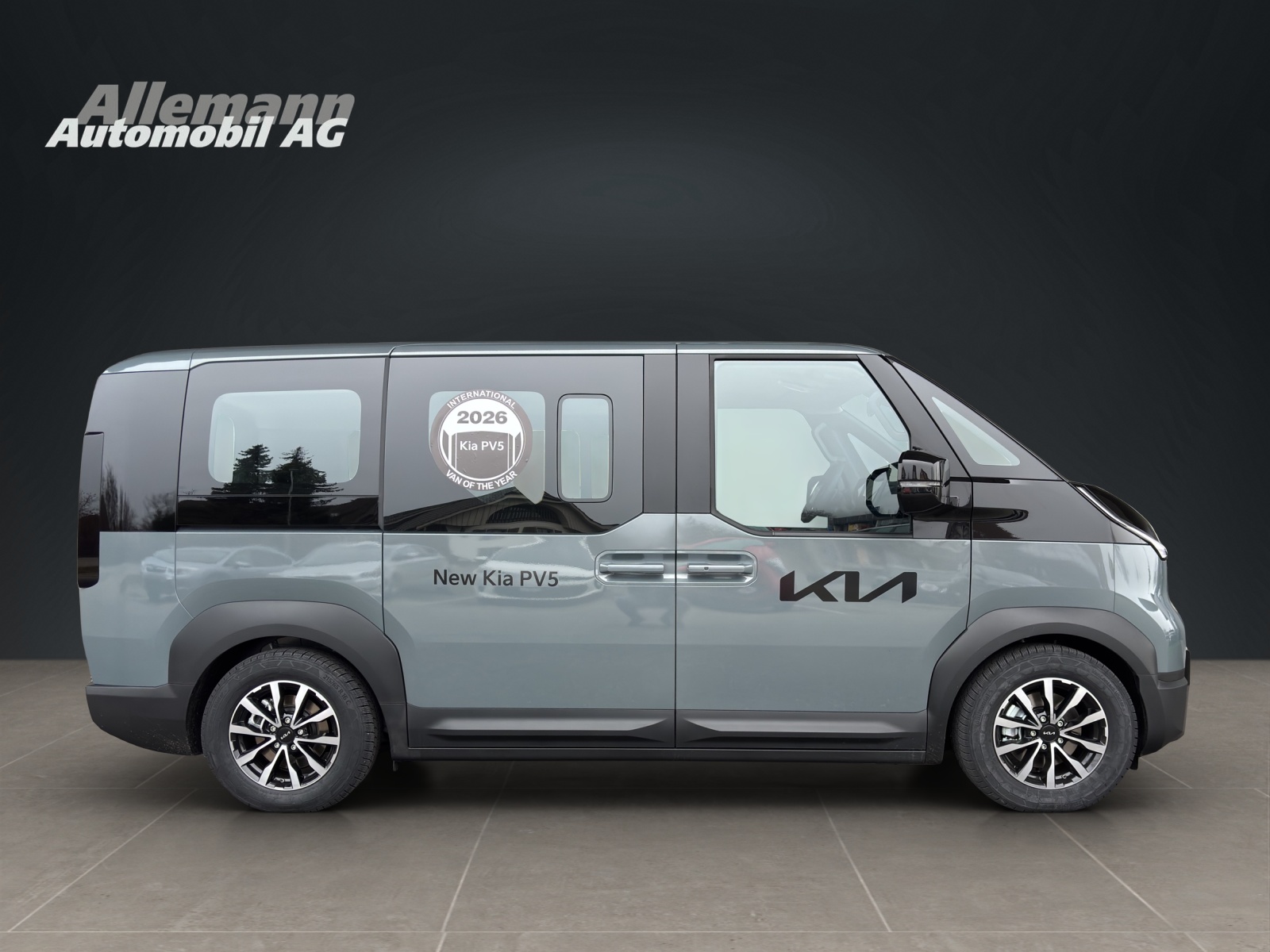 KIA PV5 Passenger 71.2 kWh Plus-image-6