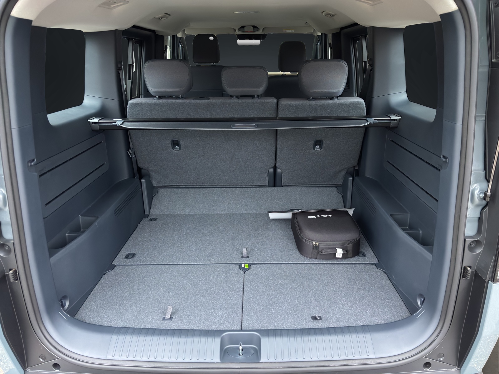 KIA PV5 Passenger 71.2 kWh Plus-image-12