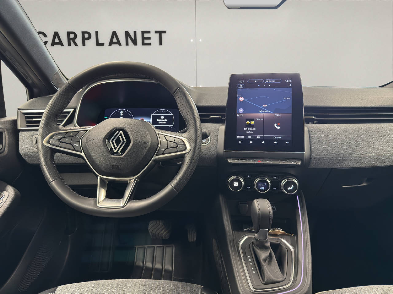 RENAULT Clio 1.6 E-Tech techno-image-6