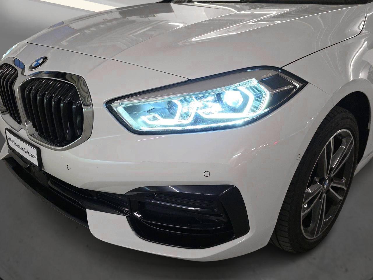BMW 120d xDrive Sport Line-image-6