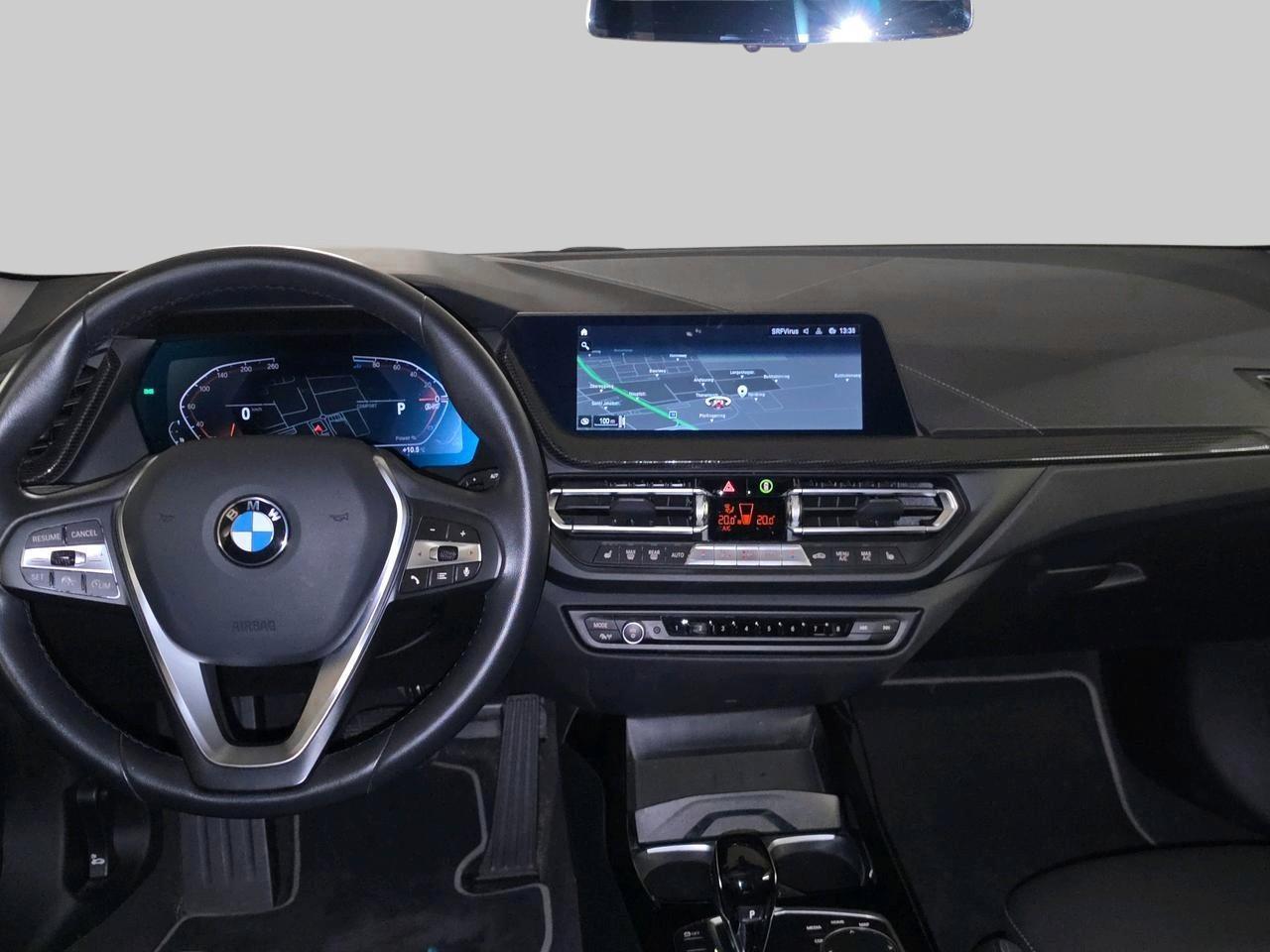 BMW 120d xDrive Sport Line-image-15