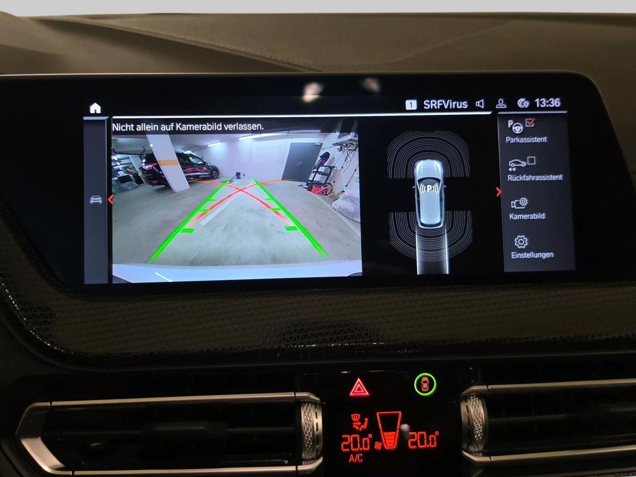 BMW 120d xDrive Sport Line-image-19
