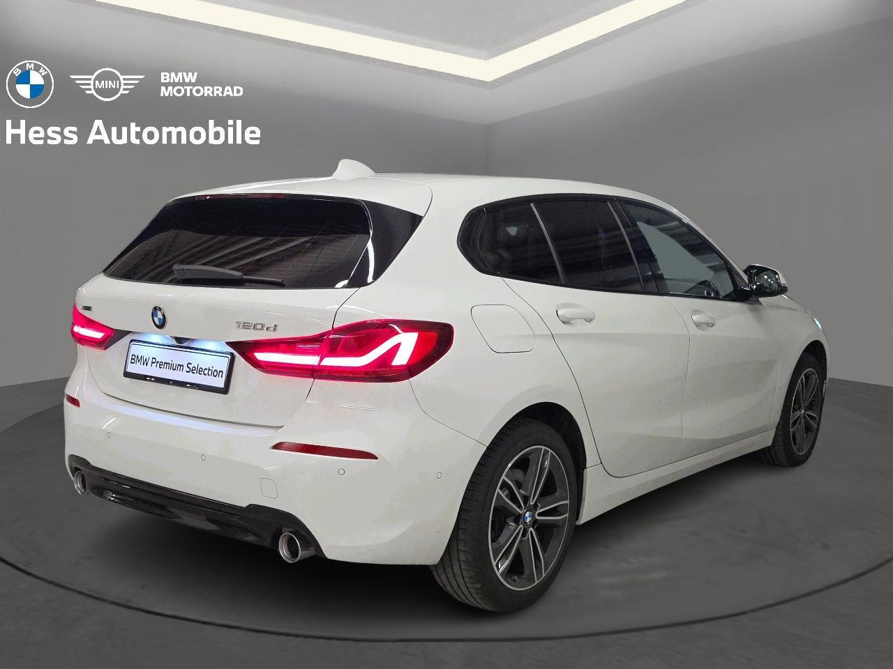 BMW 120d xDrive Sport Line-image-3